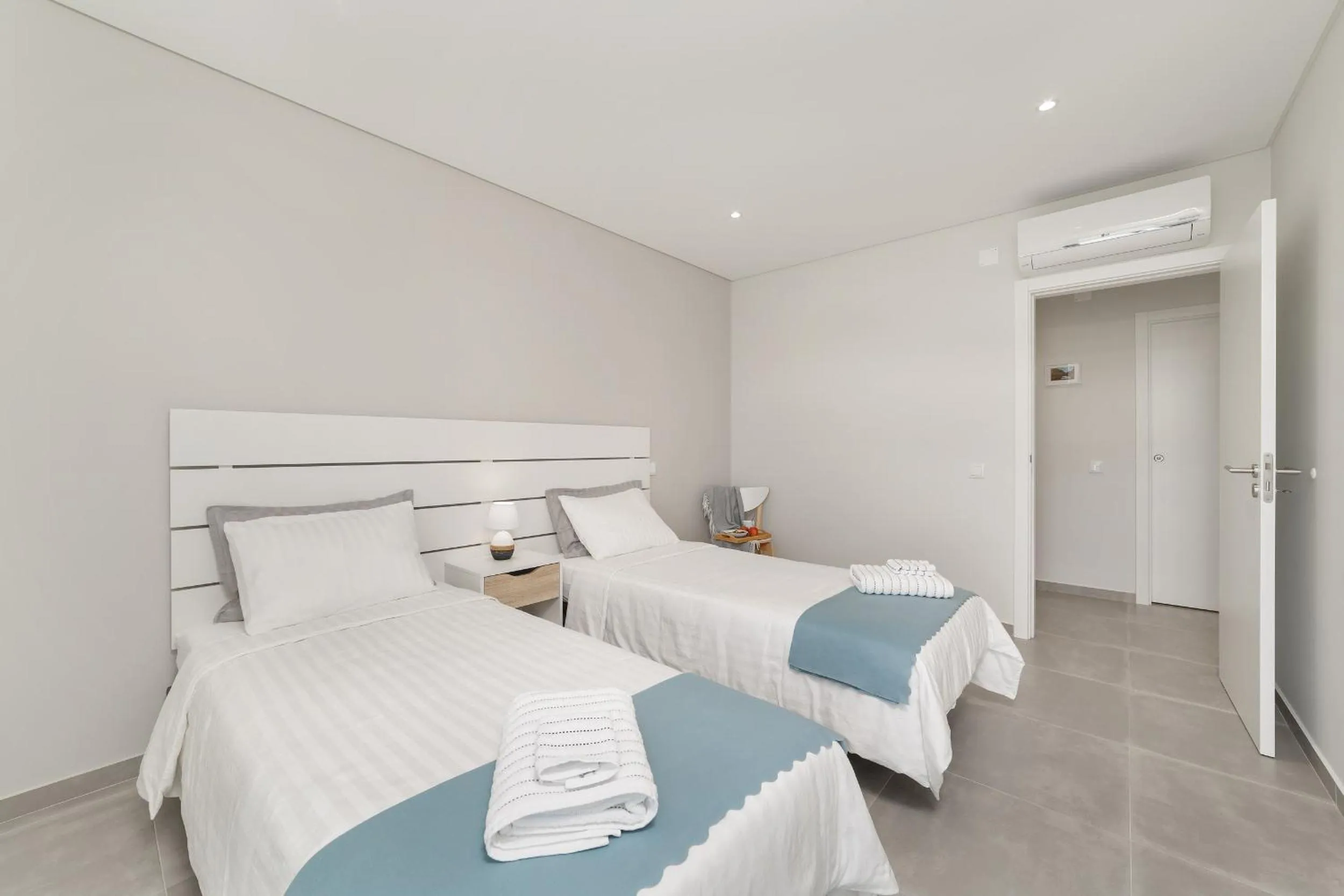 Bed in Lagoa Views - Holiday Apartment