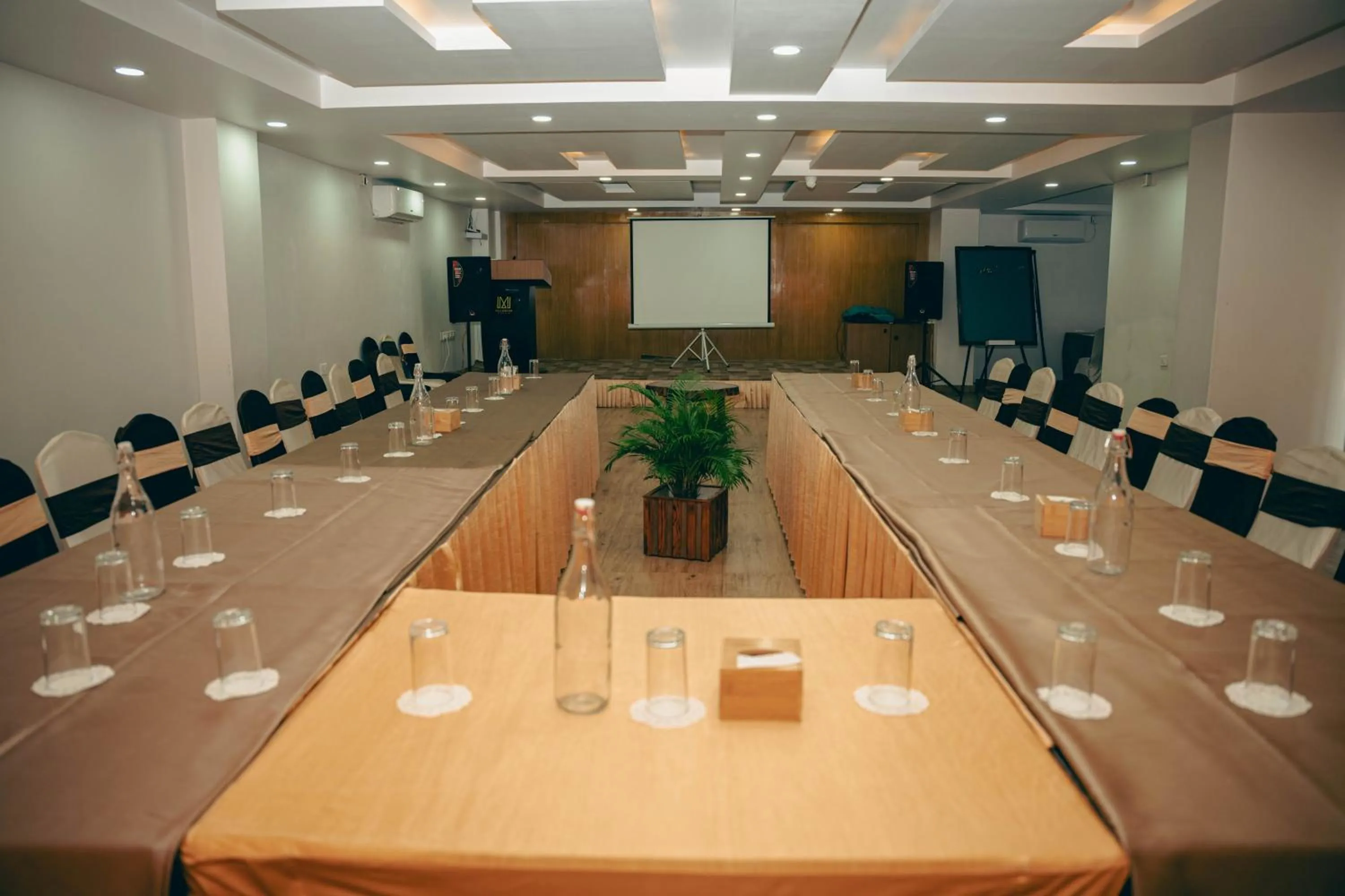 Meeting/conference room in Majheri Resort and Spa