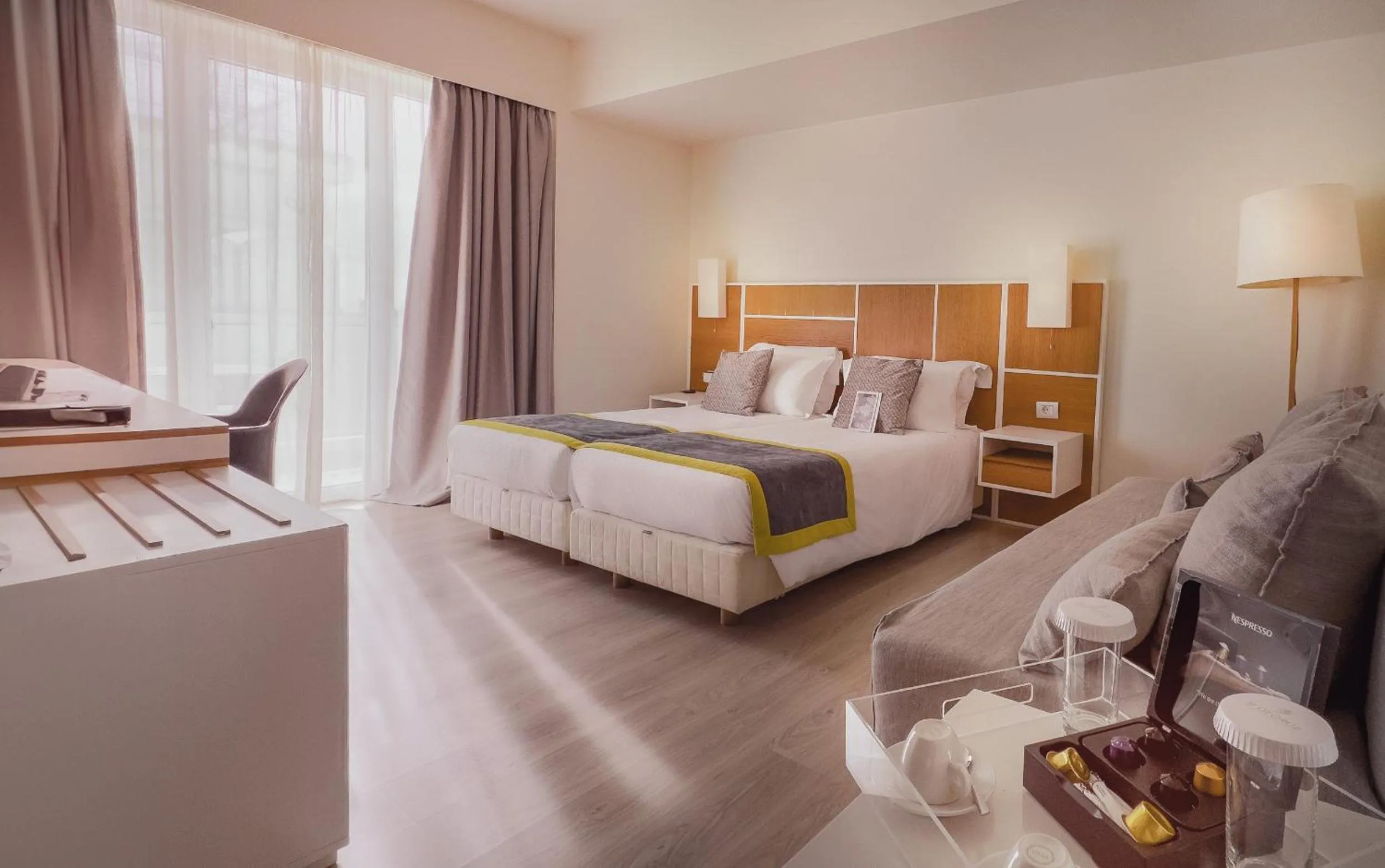 Bedroom, Bed in St George Lycabettus Lifestyle Hotel