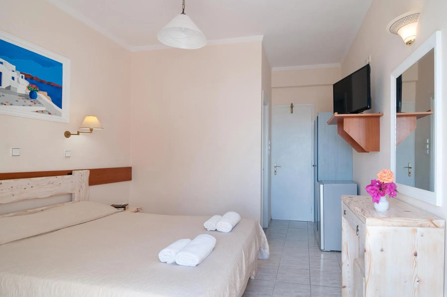 Bedroom, Bed in Holiday Beach Resort Santorini