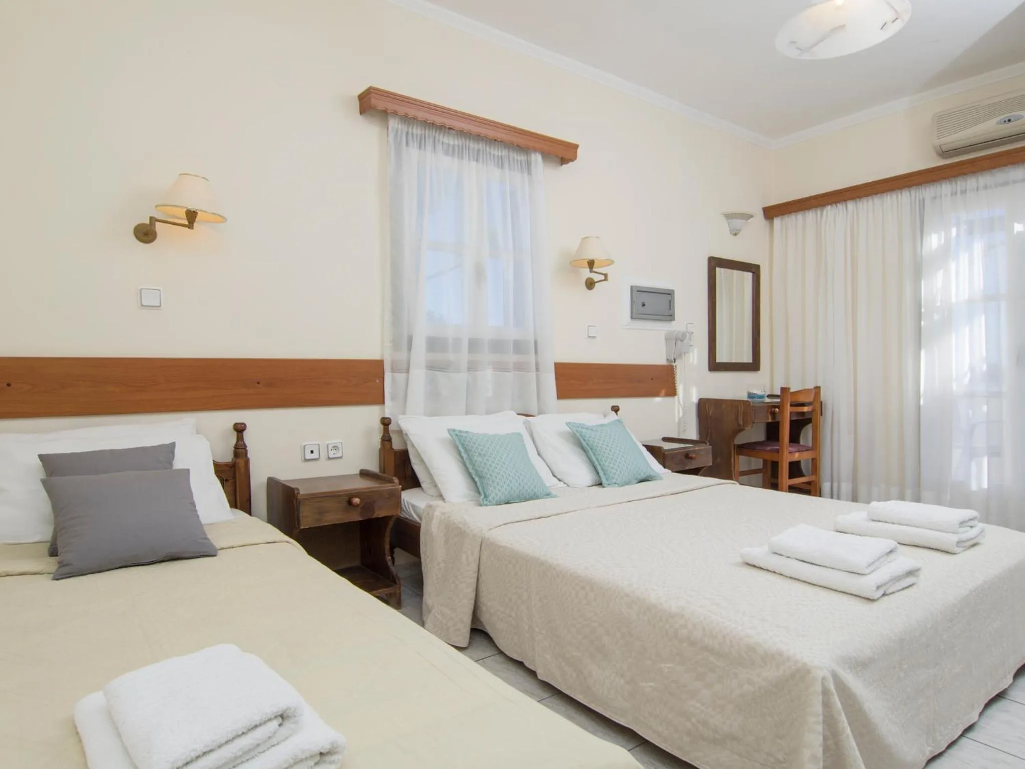 Day, Bed in Holiday Beach Resort Santorini