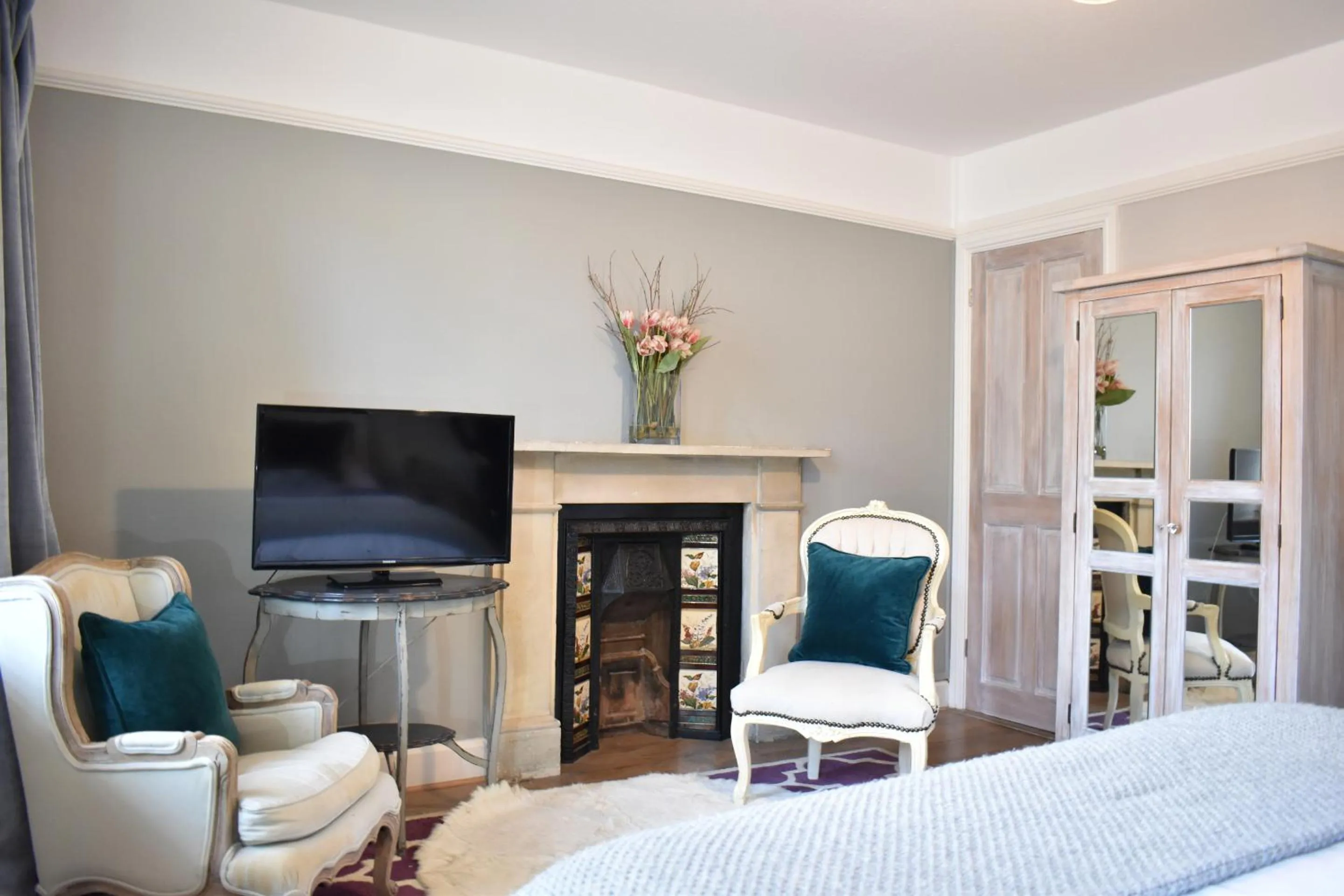 Bedroom in Davenford Cotswold Gardens