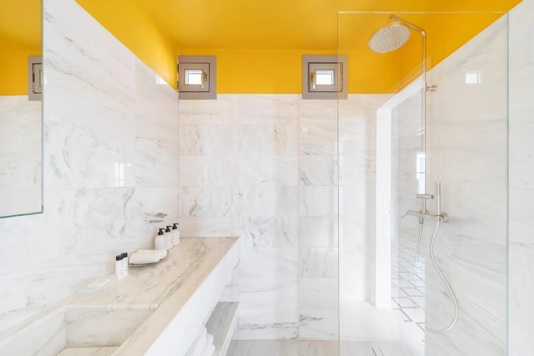 Bathroom in ANEMI Folegandros