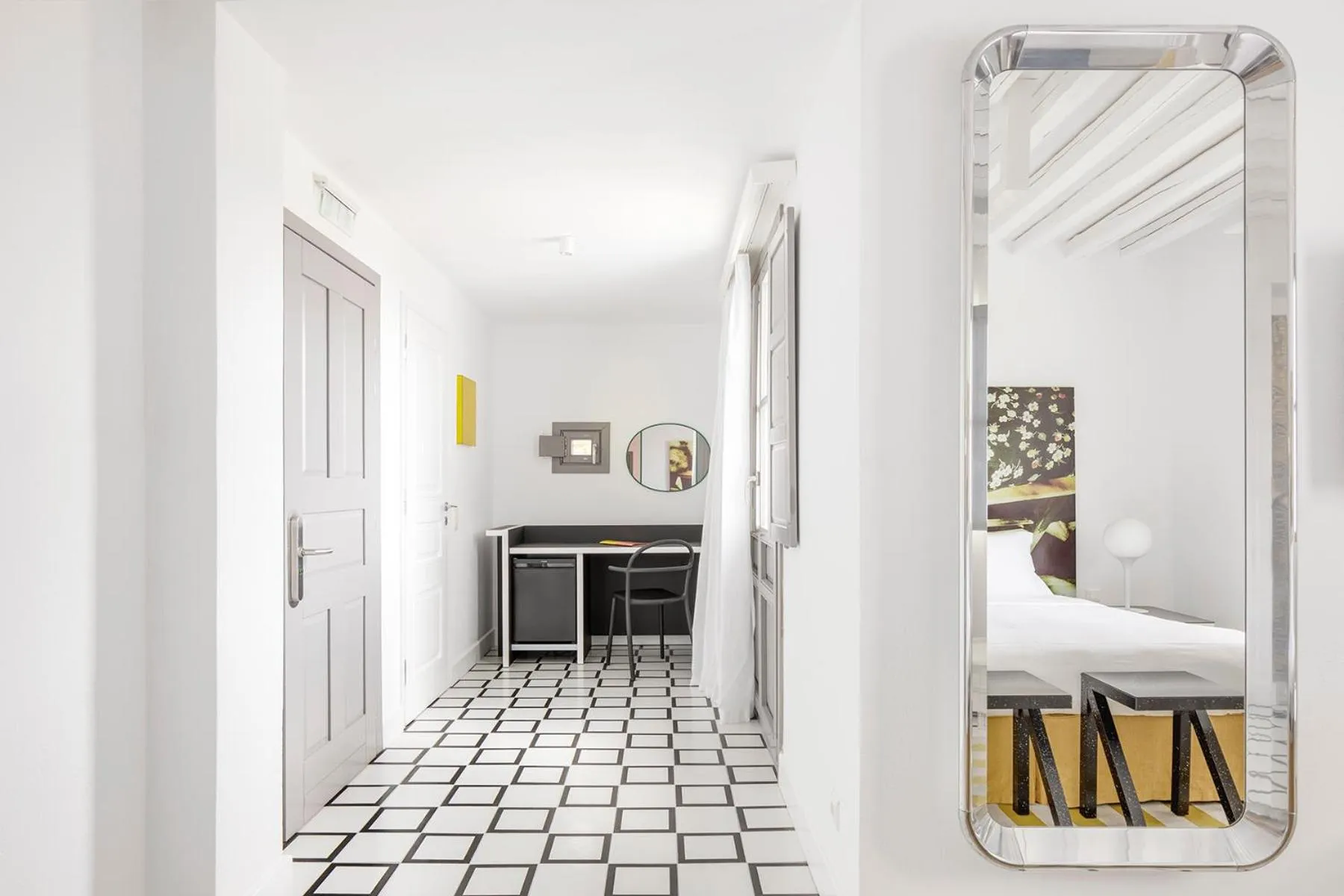 Photo of the whole room, Bed in ANEMI Folegandros