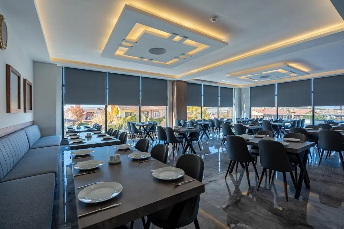 Restaurant/places to eat in Afyon Regulus Thermal Apart Hotel & Villas