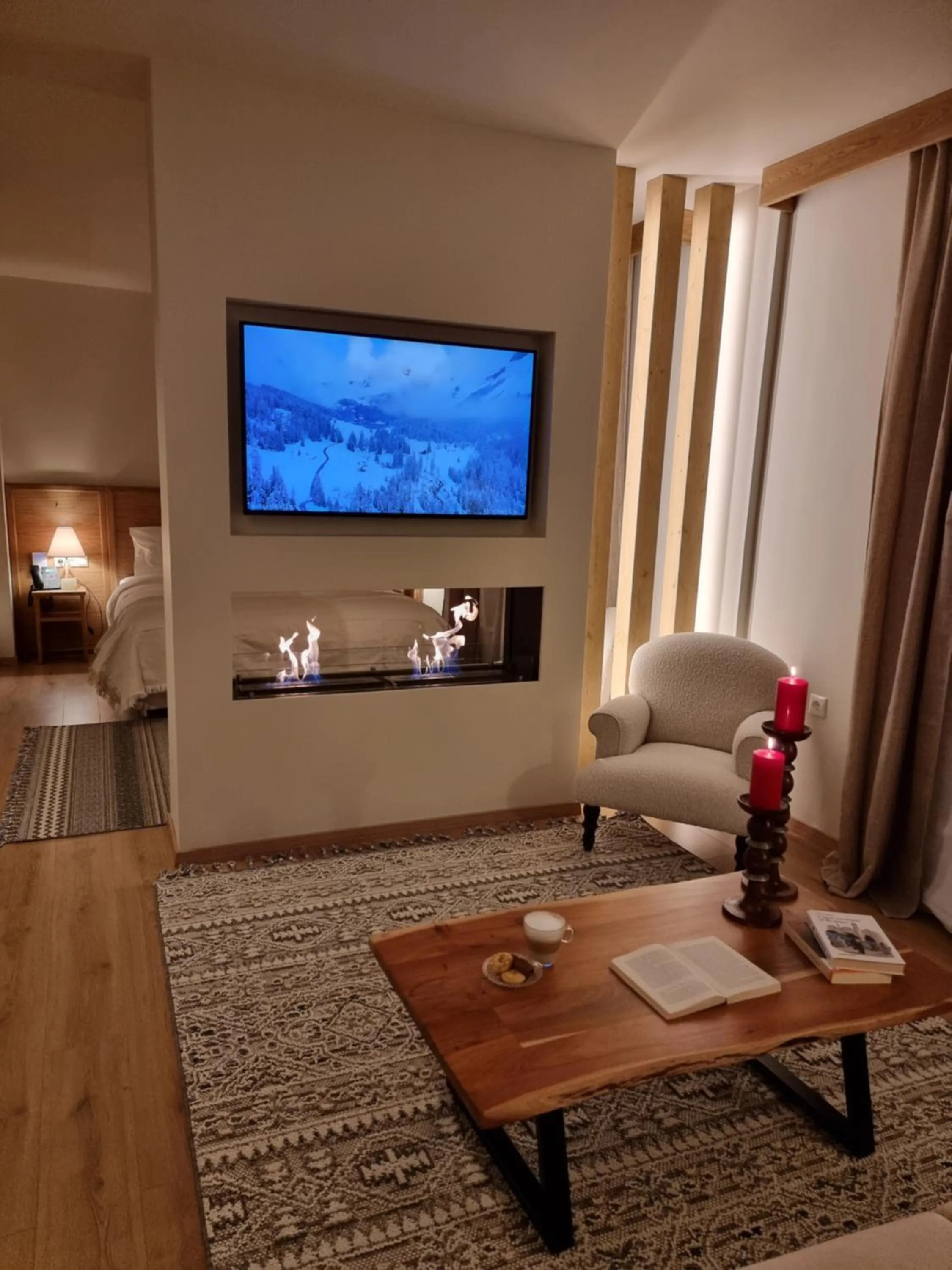 TV and multimedia in Likoria Hotel