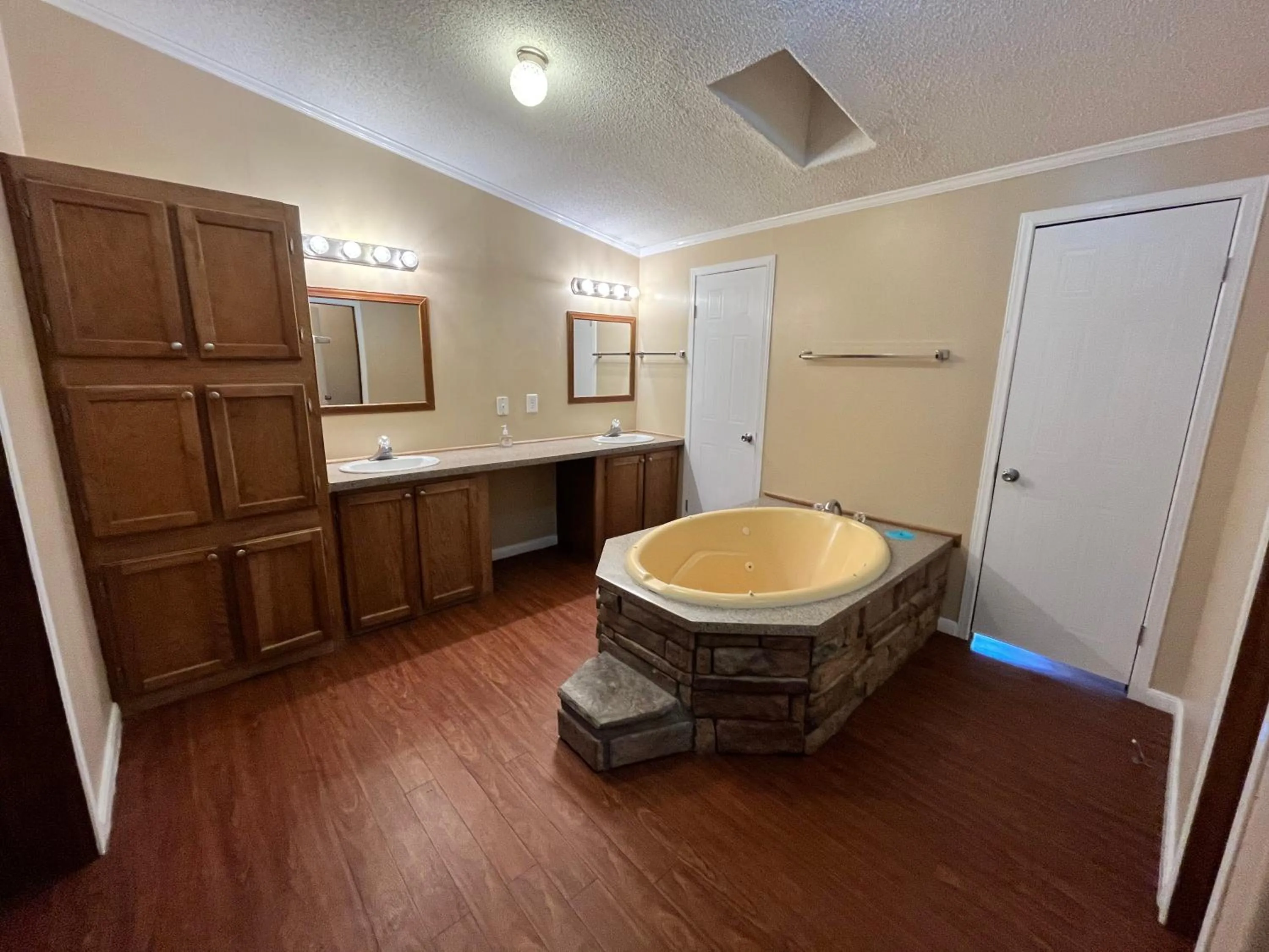 Bathroom in Outback Campground and Marina