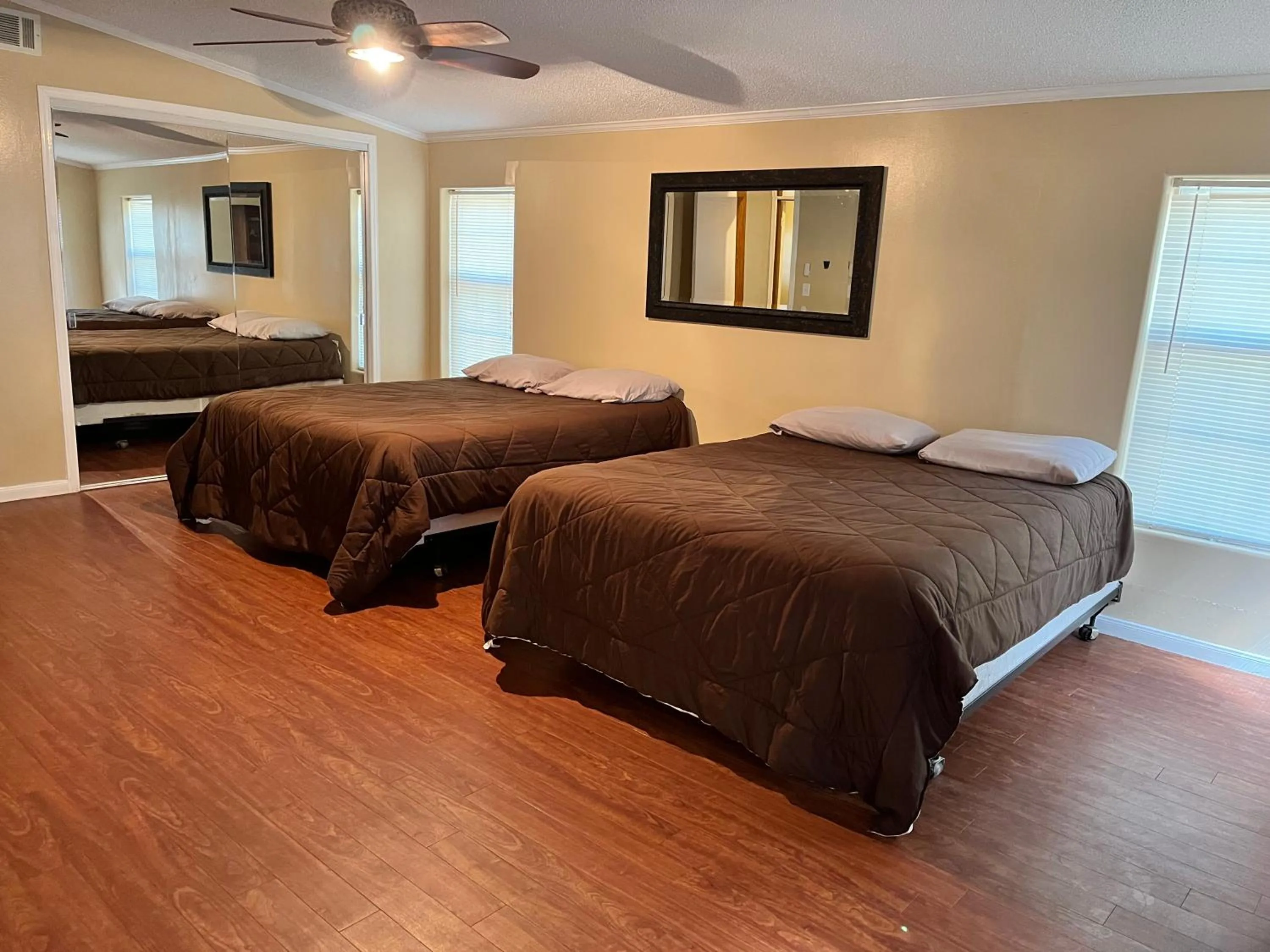 Bed in Outback Campground and Marina