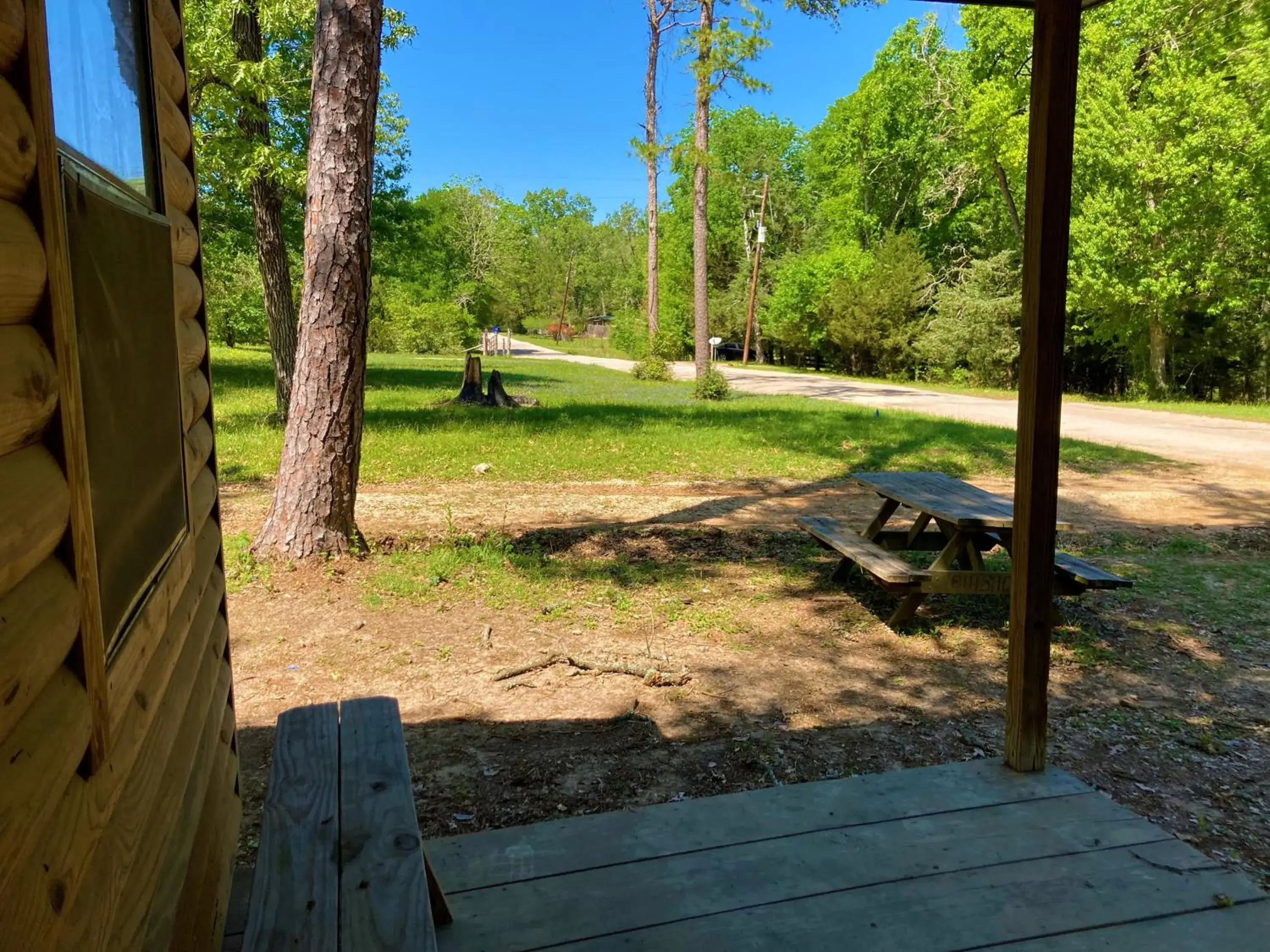 Queen Room in Outback Campground and Marina Queen Room in Outback Campground and Marina