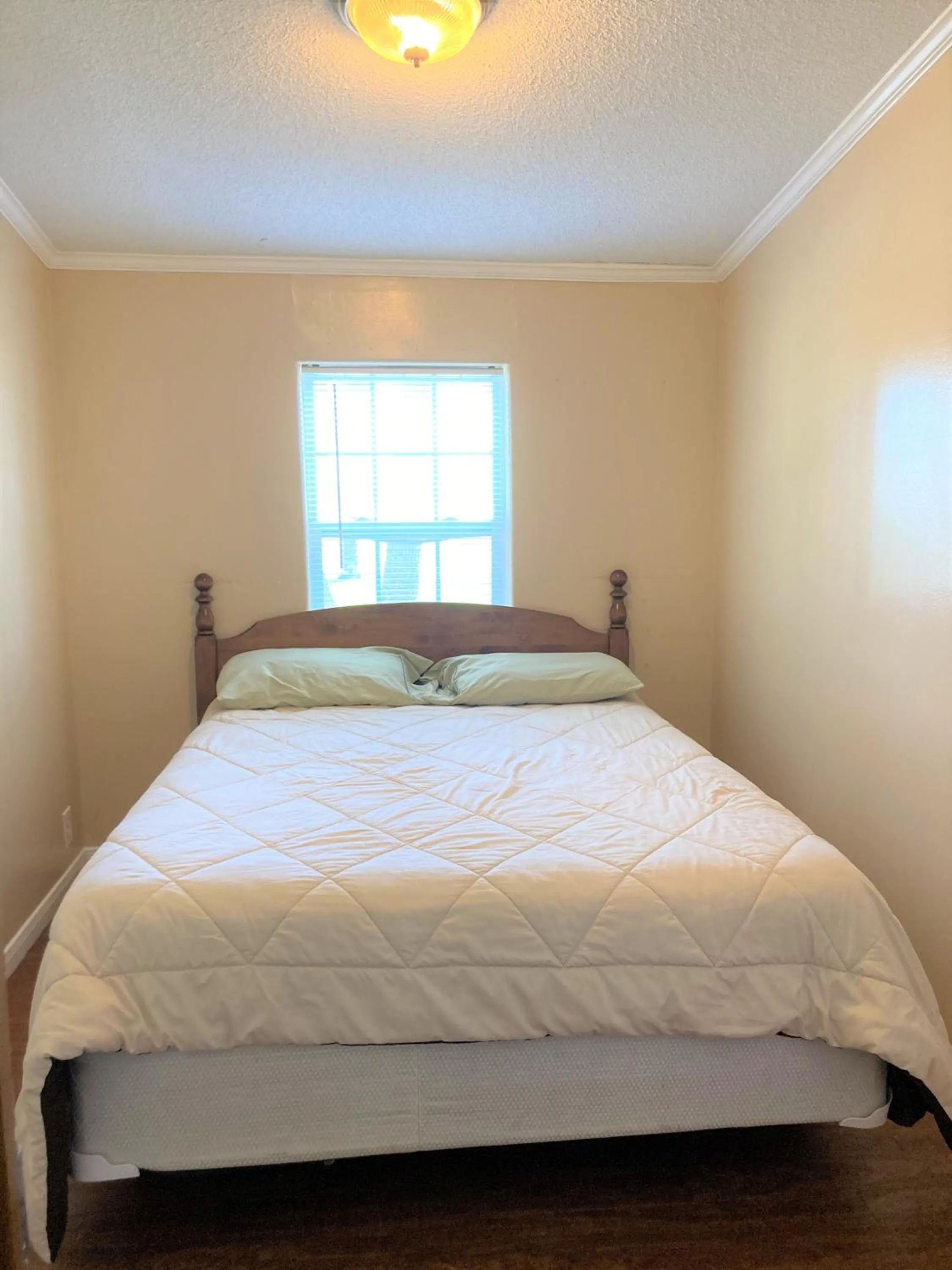 Bedroom, Bed in Outback Campground and Marina