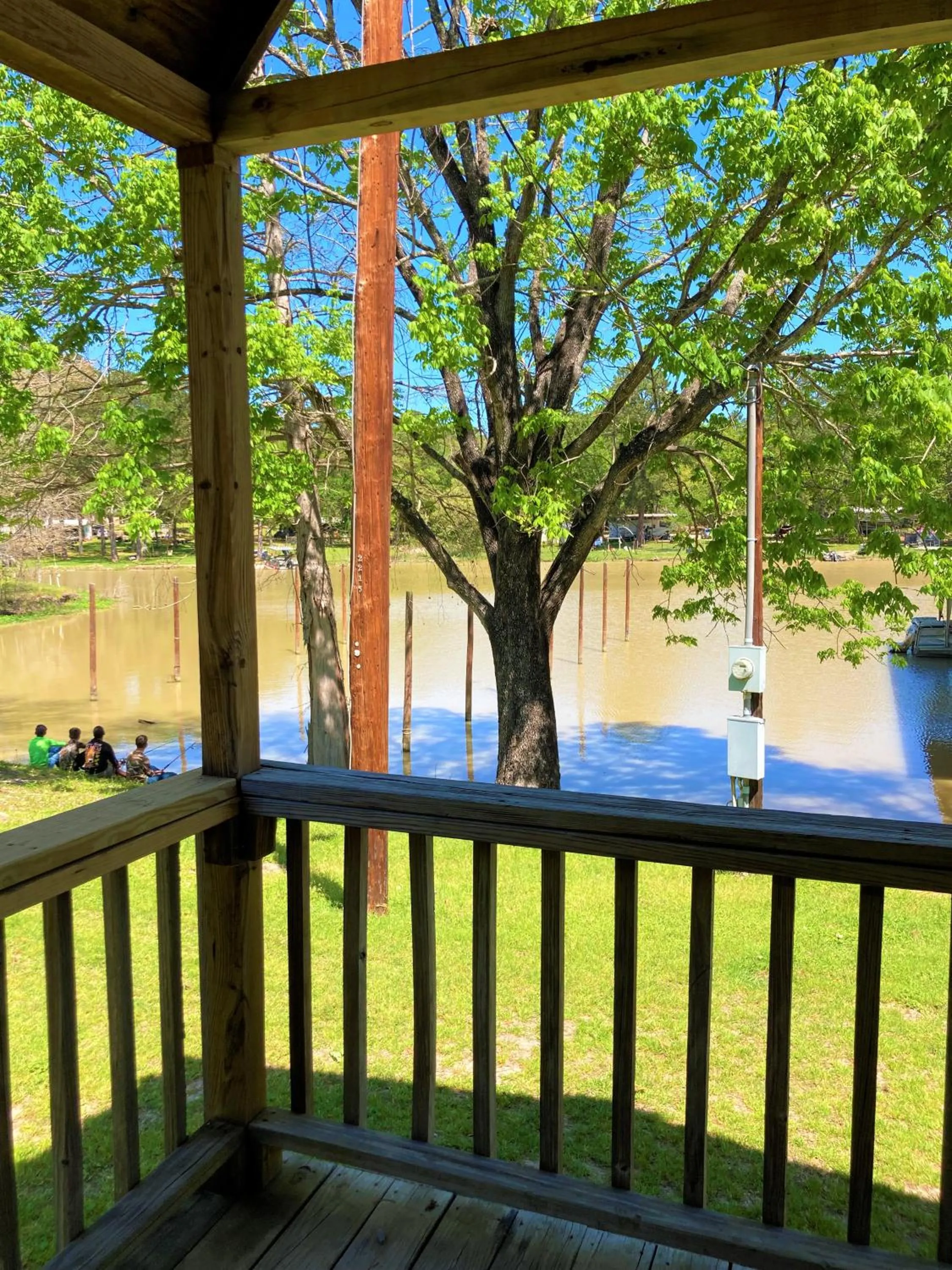 Lake view in Outback Campground and Marina