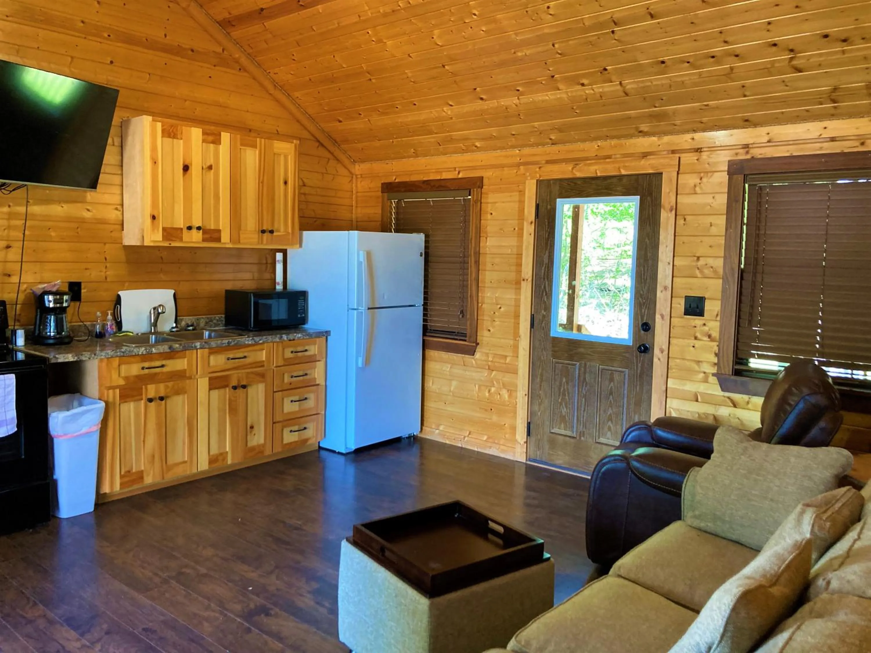 Kitchen or kitchenette in Outback Campground and Marina