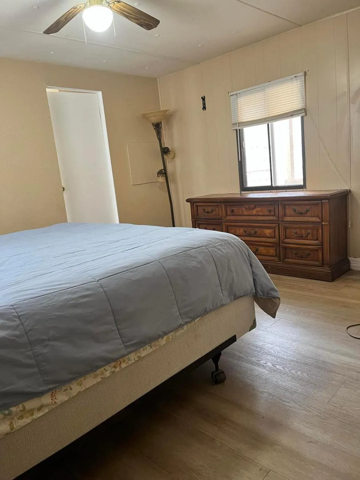 Bed in Outback Campground and Marina