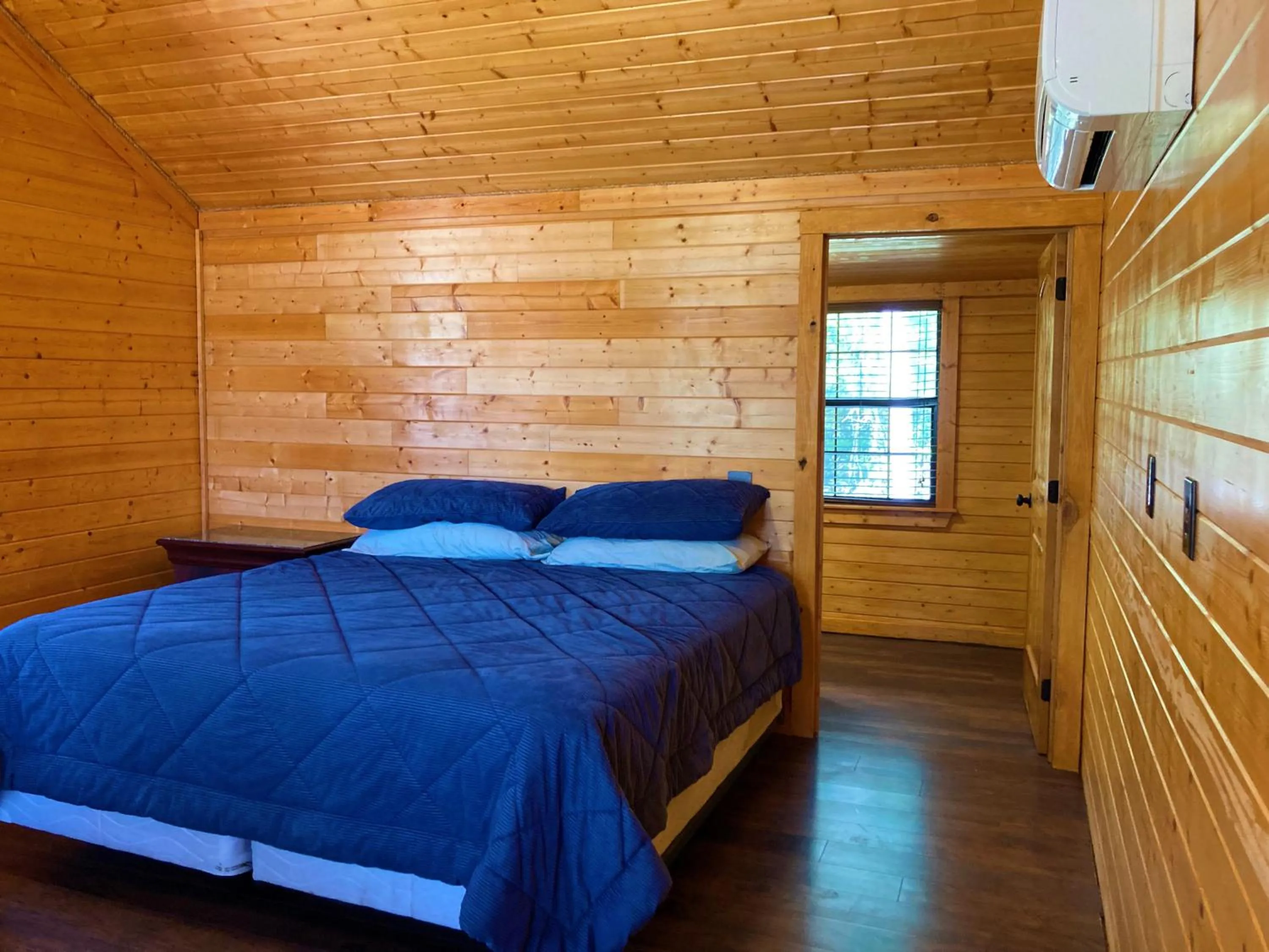 Bedroom, Bed in Outback Campground and Marina