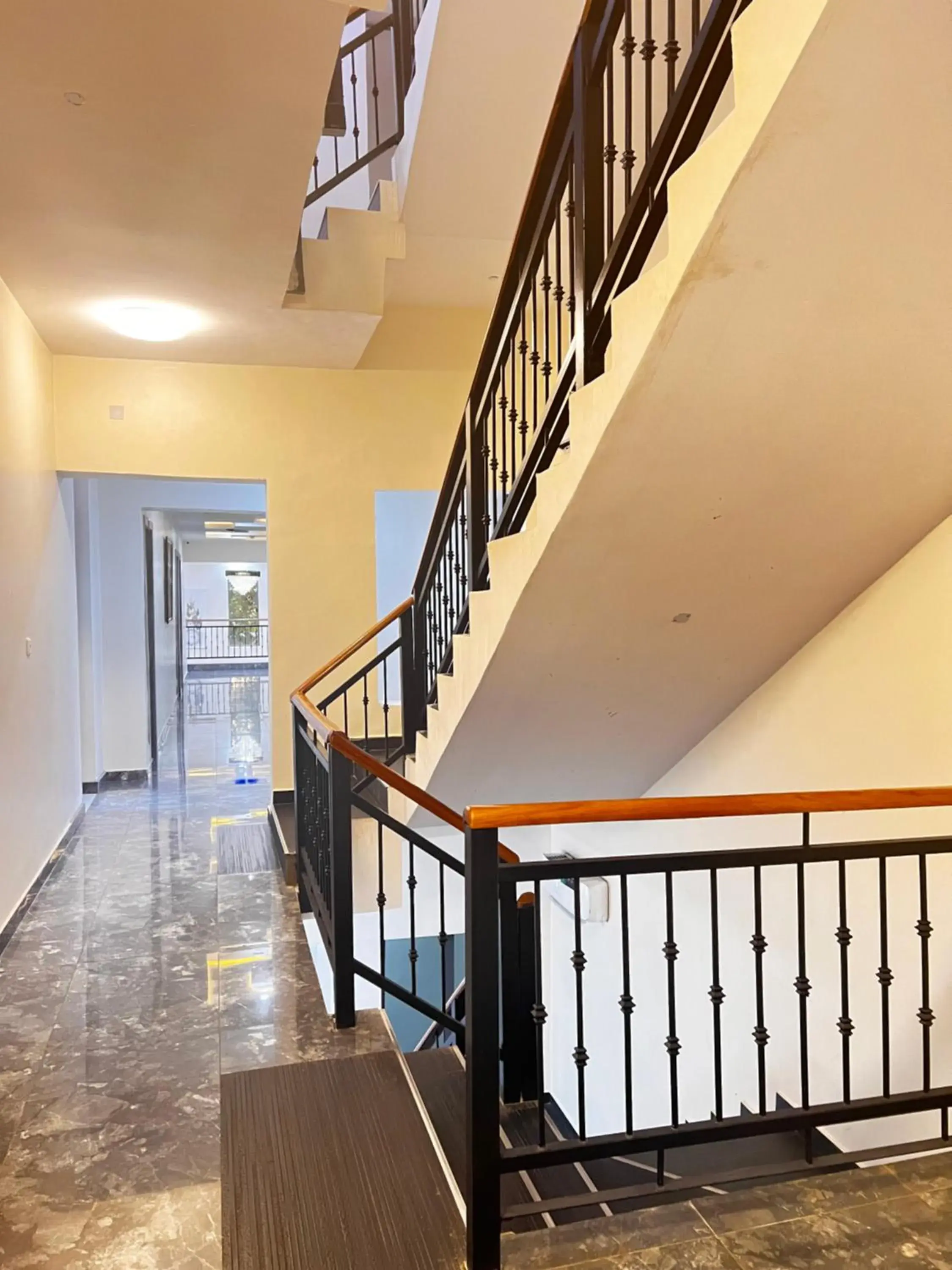 Property building in De Rigg Place Embassy Property building in De Rigg Place Embassy