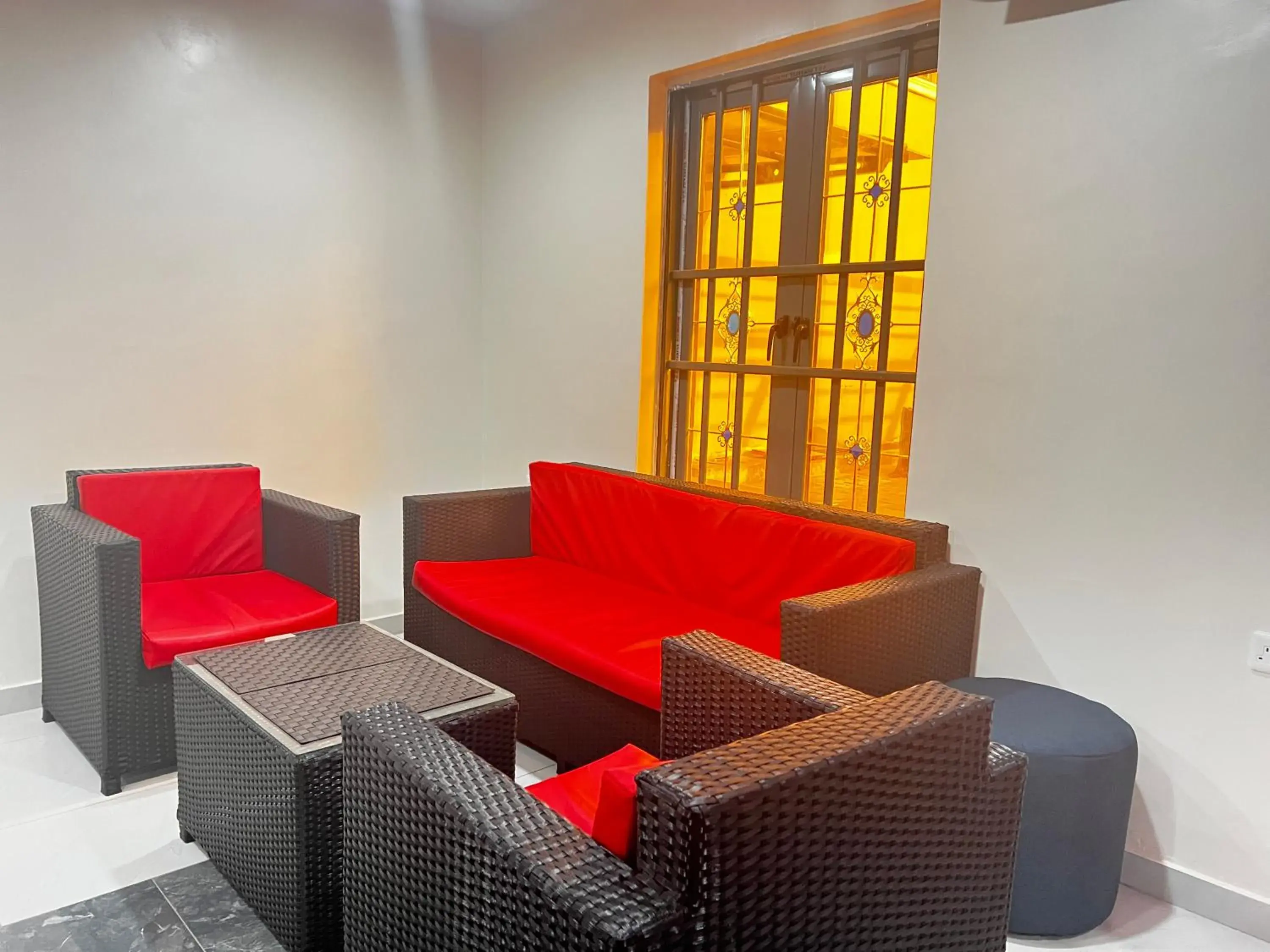 Restaurant/places to eat in De Rigg Place Embassy Restaurant/places to eat in De Rigg Place Embassy