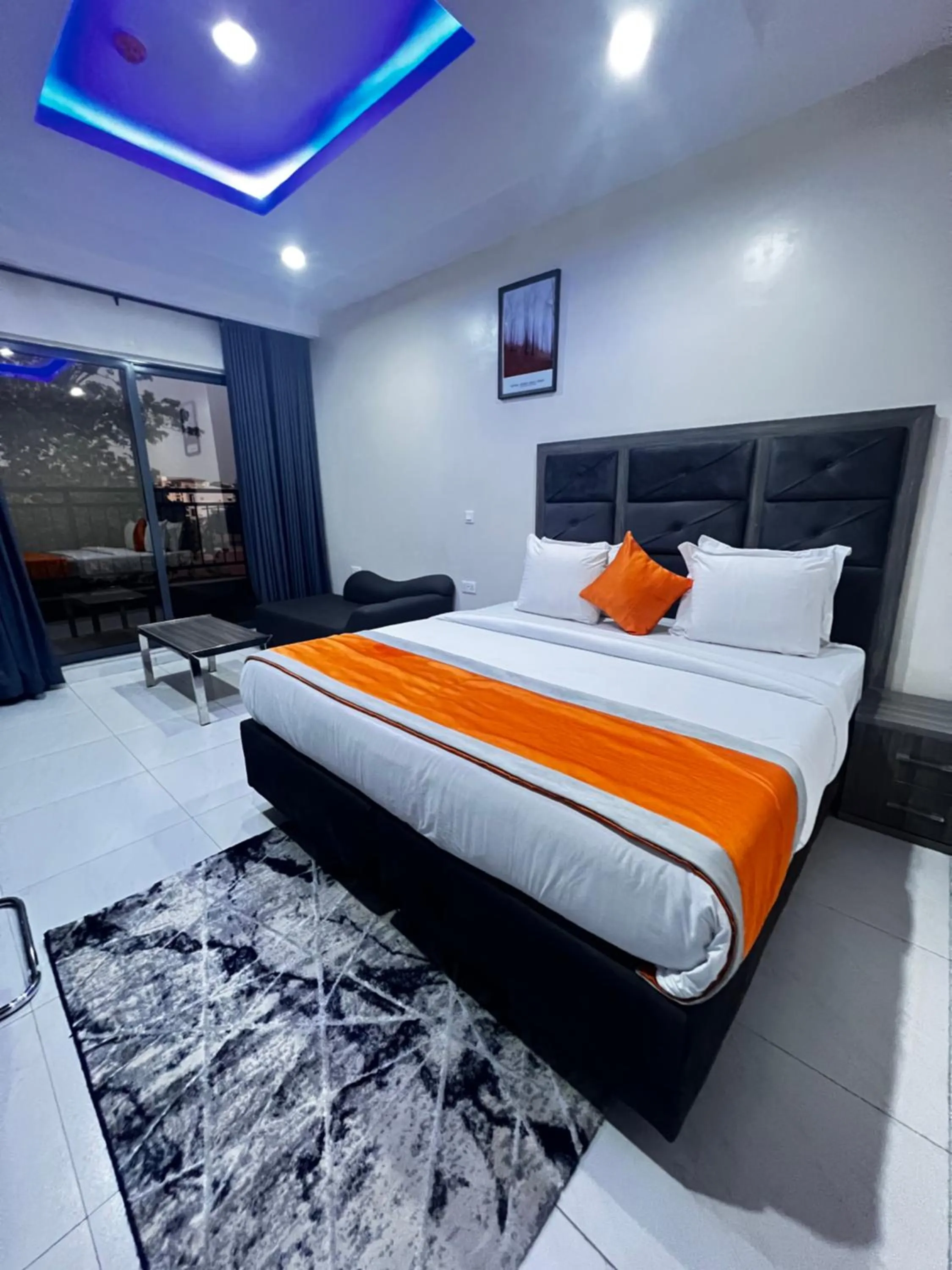 Bed in De Rigg Place Embassy