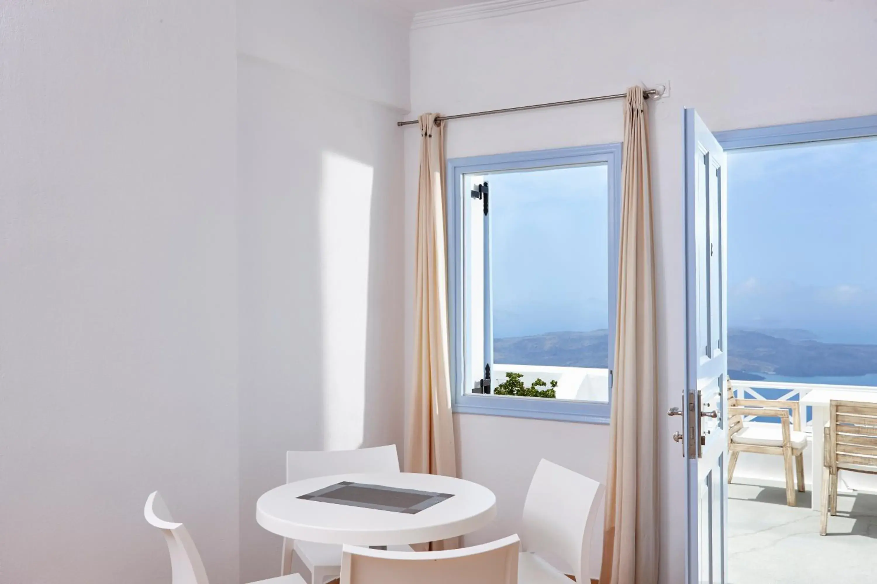 Living room in Manos Small World Living room in Manos Small World