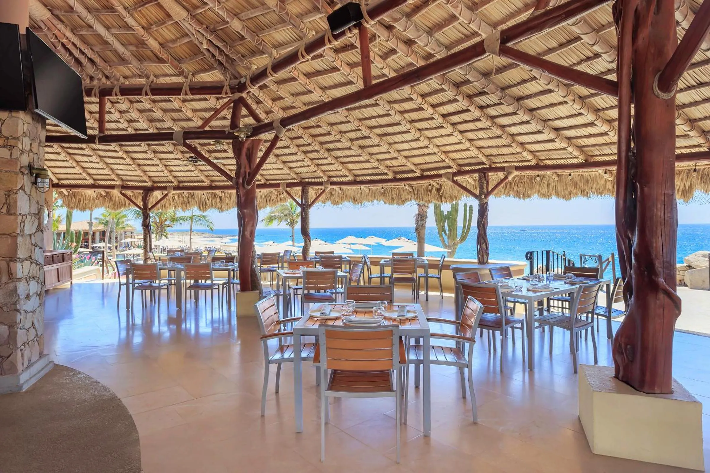 Restaurant/places to eat in The Club at Hacienda del Mar