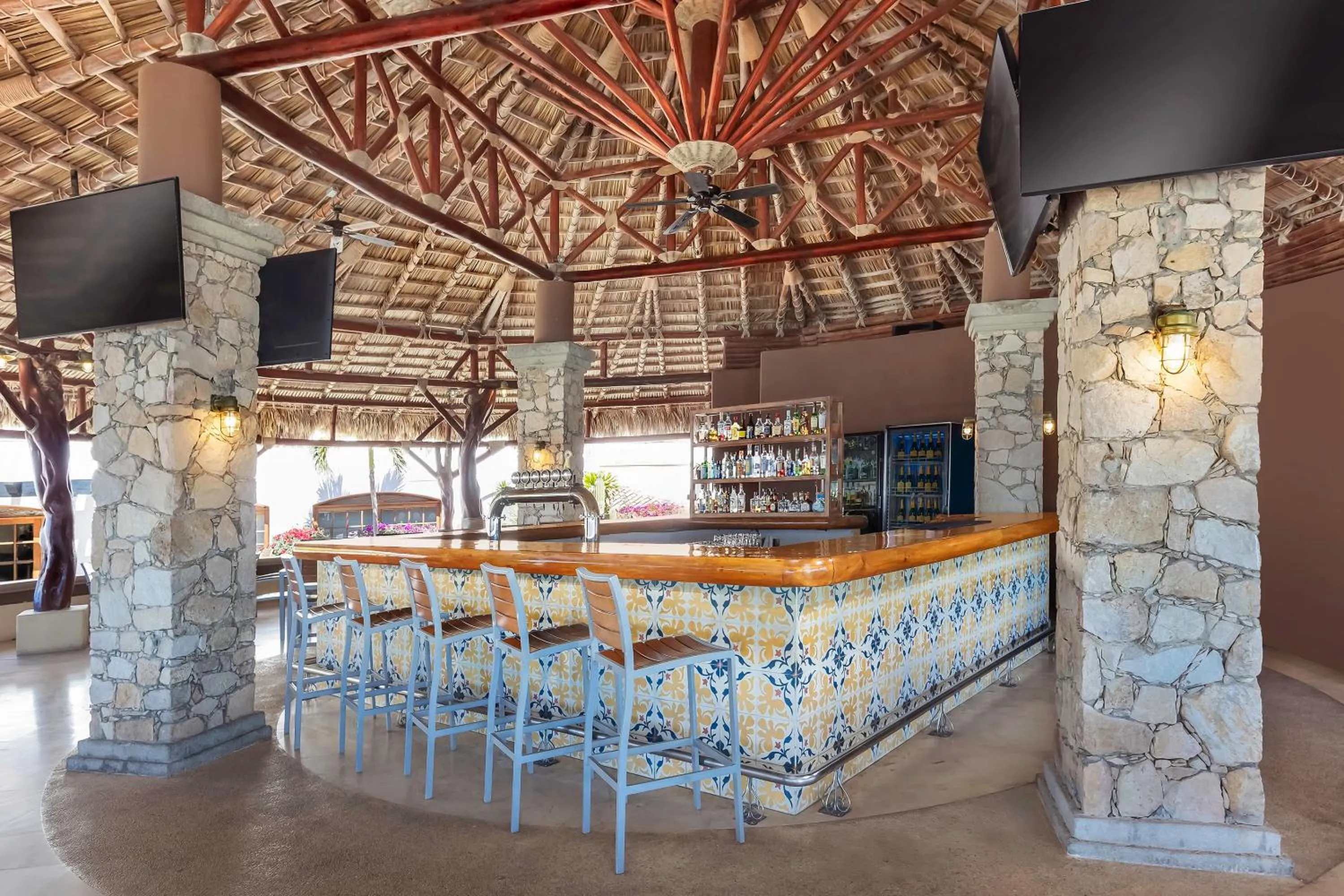 Restaurant/places to eat in The Club at Hacienda del Mar