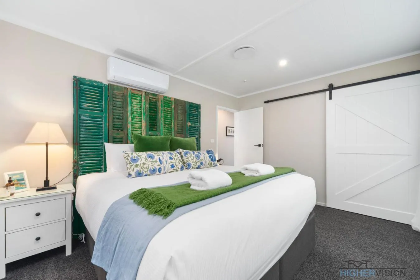 Bedroom, Bed in La Petite Maison - Taupo