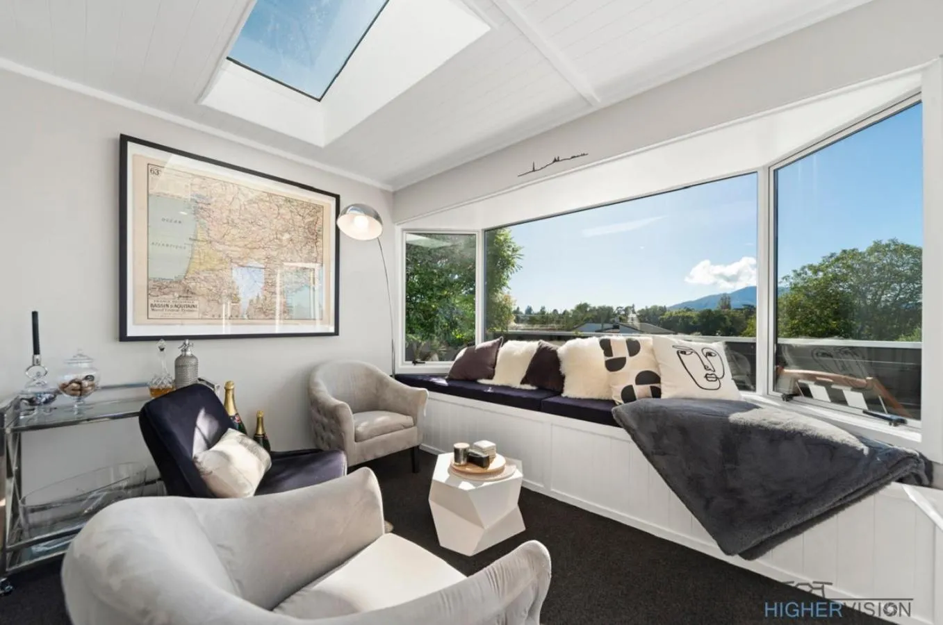 Living room in La Petite Maison - Taupo