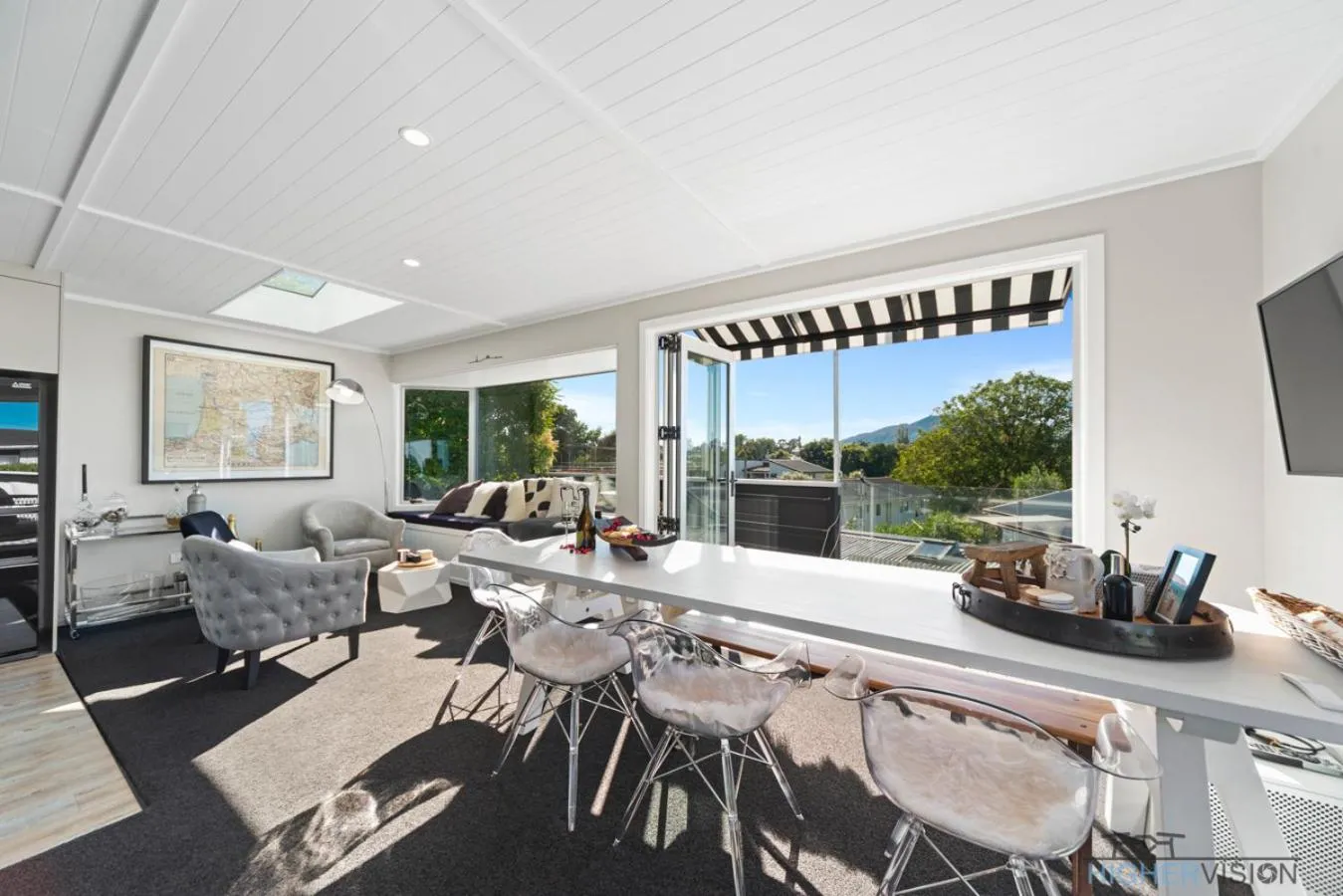 Seating area in La Petite Maison - Taupo
