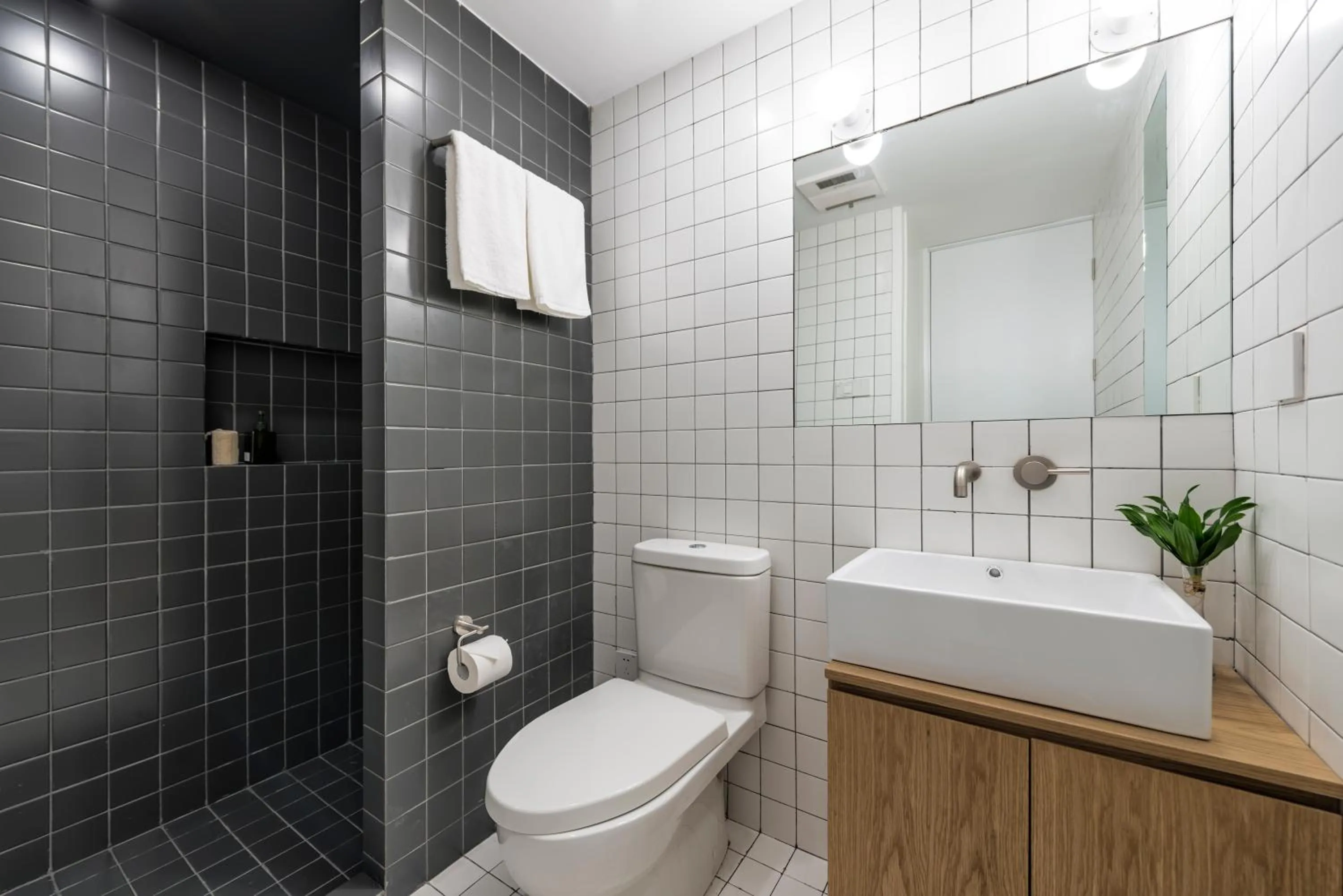 Toilet in base-Shanghai SUHE Serviced Apartment, Near East Nanjing Road & People's Square