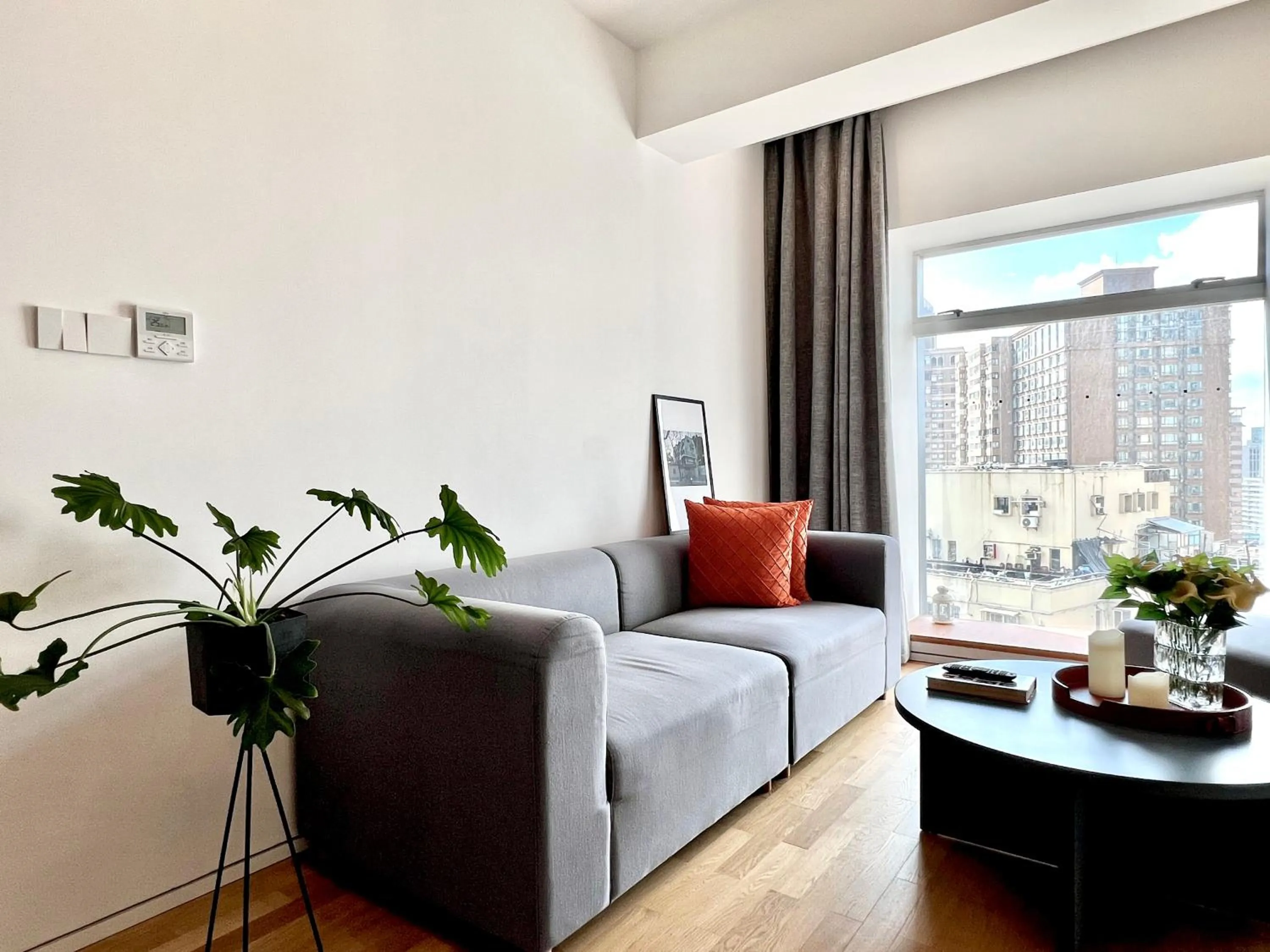 Living room in base-Shanghai SUHE Serviced Apartment, Near East Nanjing Road & People's Square