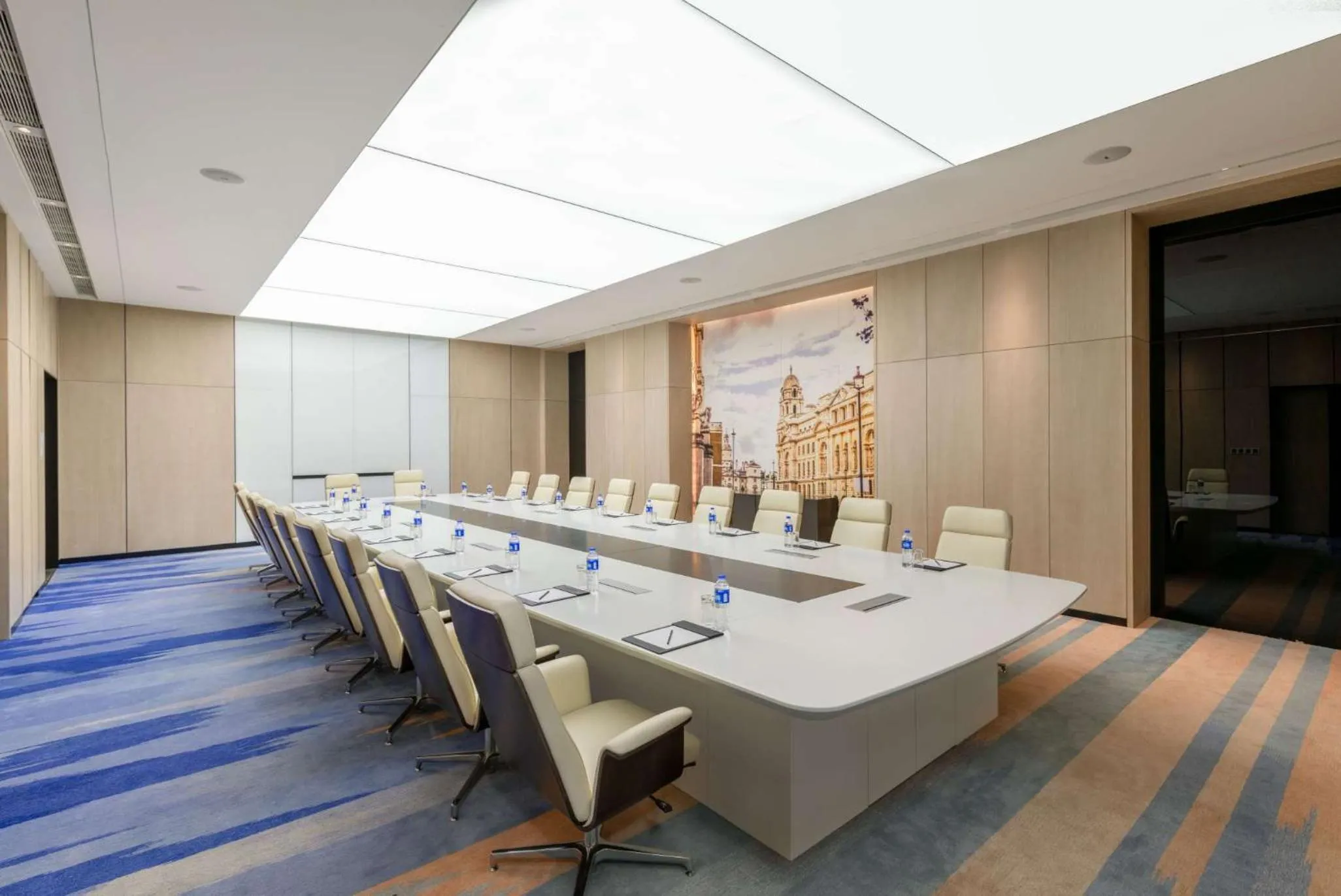 Meeting/conference room in Kew Green Hotel Hongqiao Shanghai