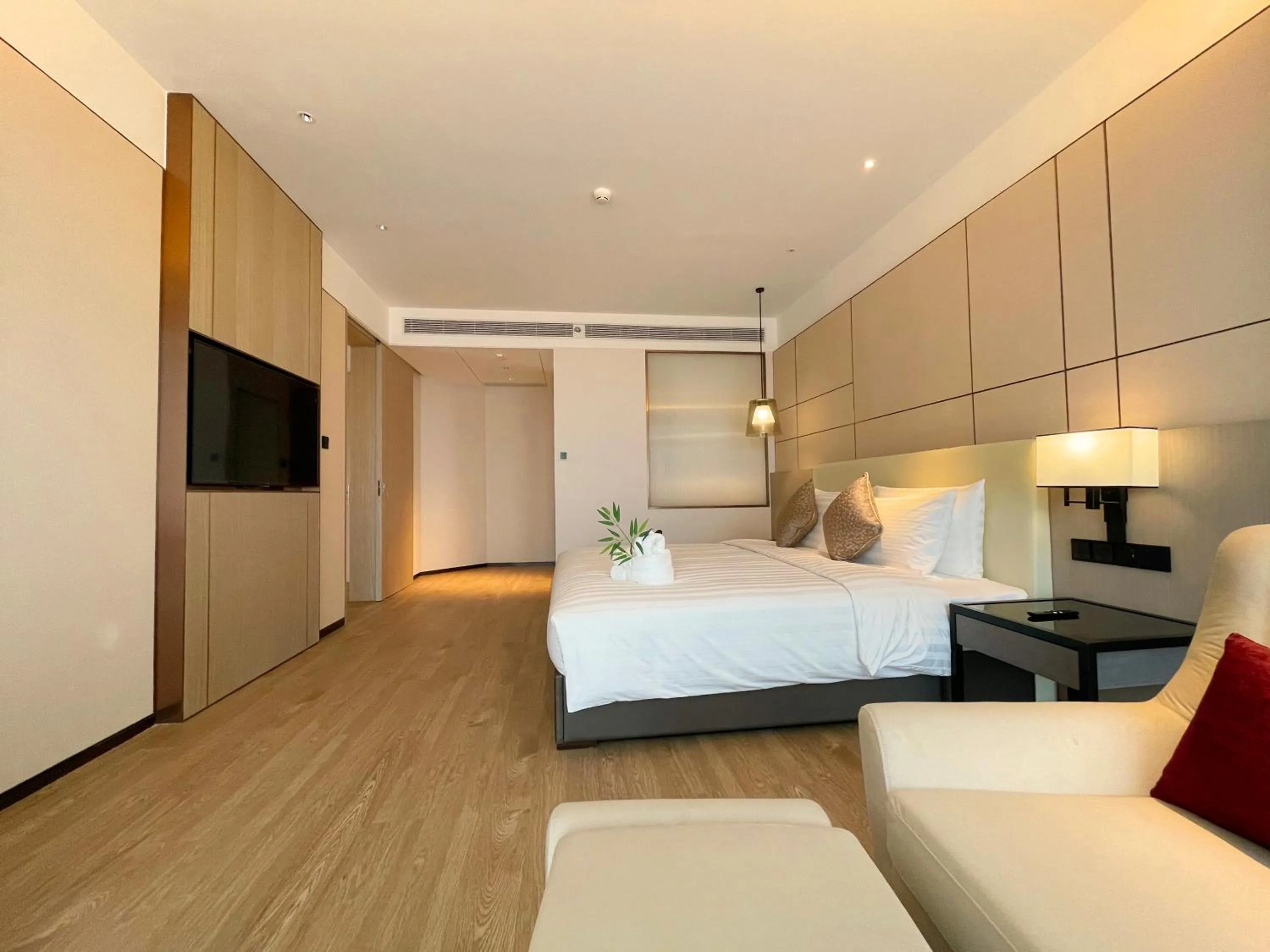 Photo of the whole room, Bed in Kew Green Hotel Hongqiao Shanghai