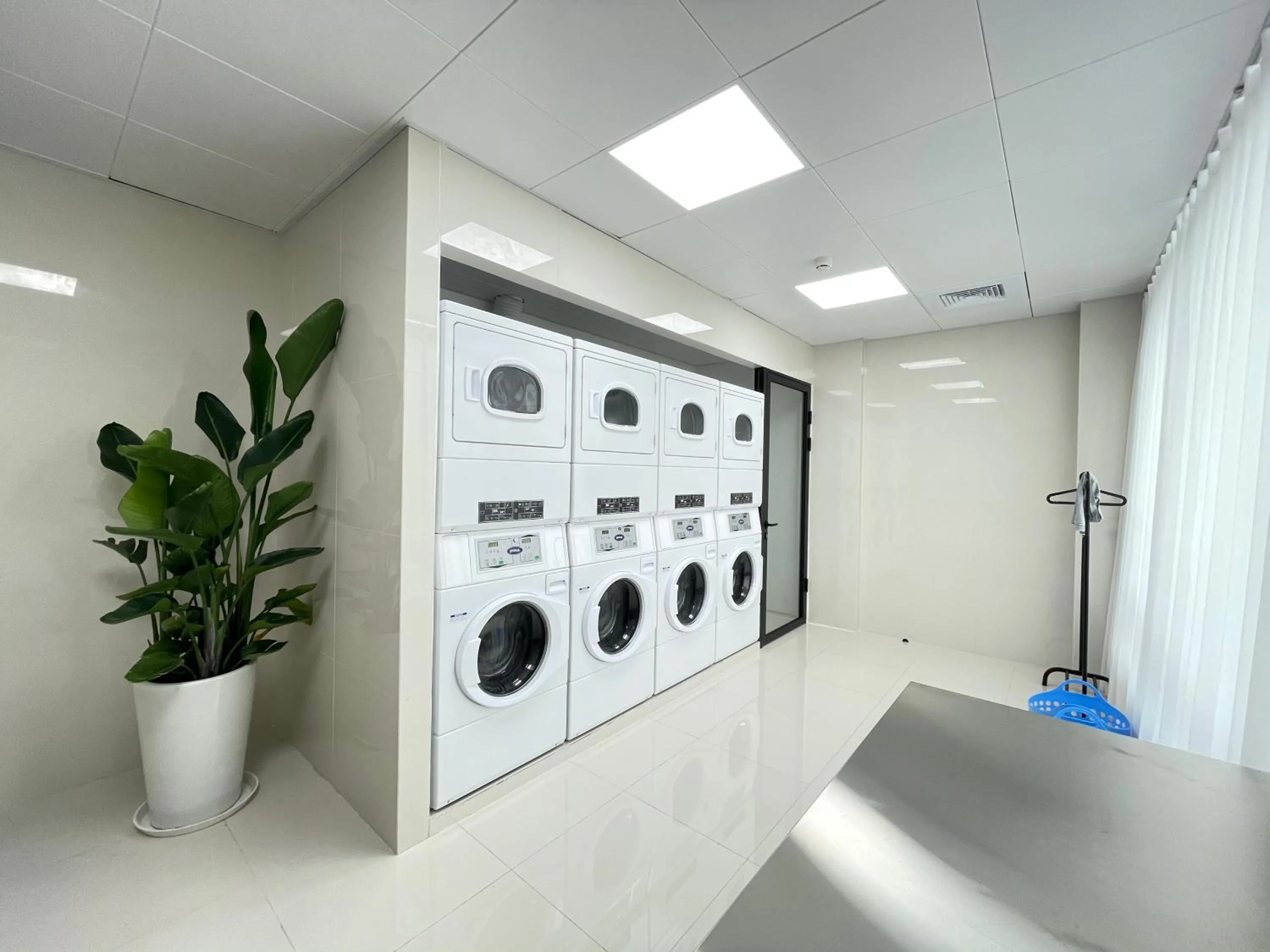 washing machine in Kew Green Hotel Hongqiao Shanghai