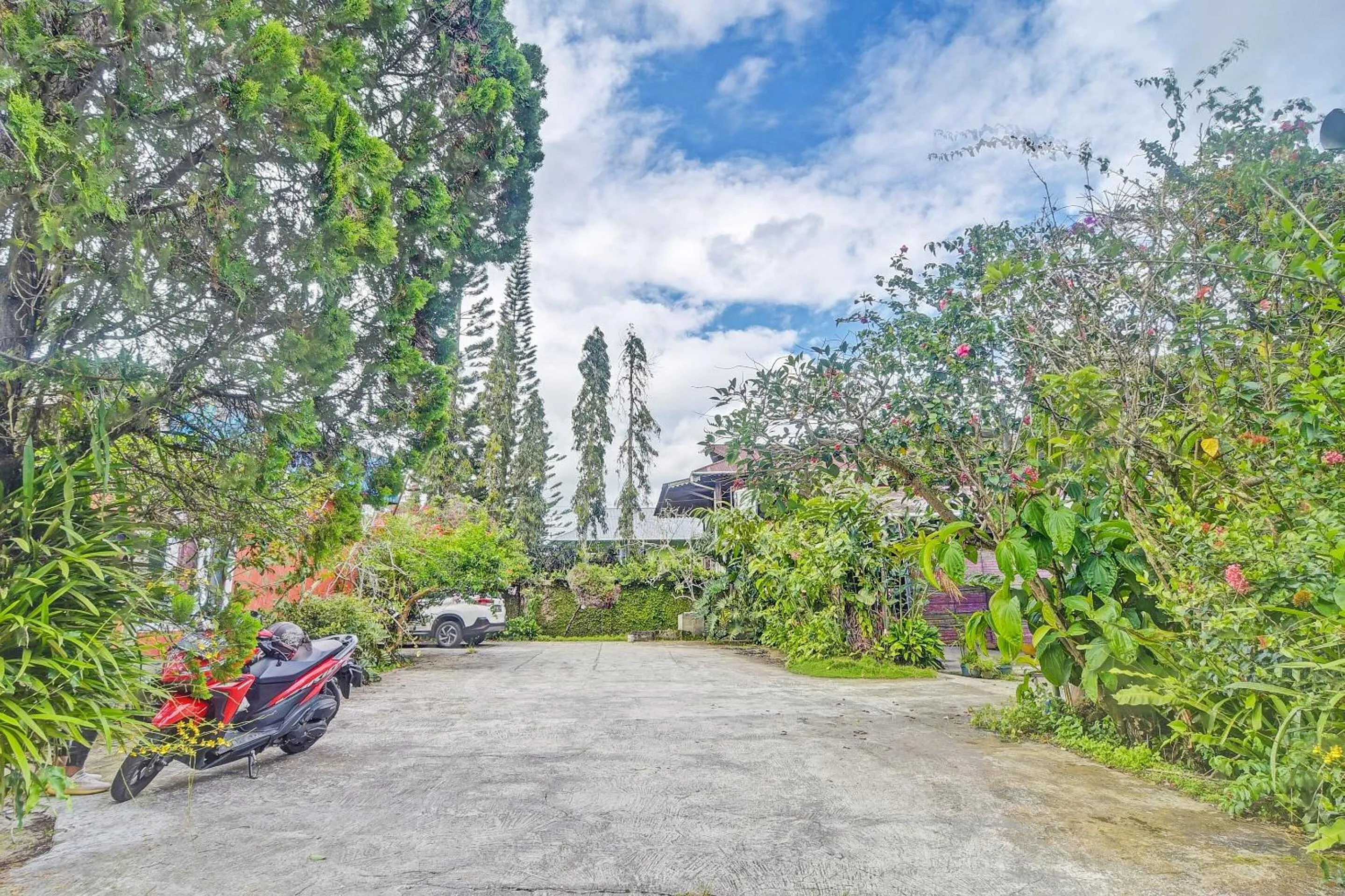Facade/entrance in SPOT ON 92278 Hotel Vorel