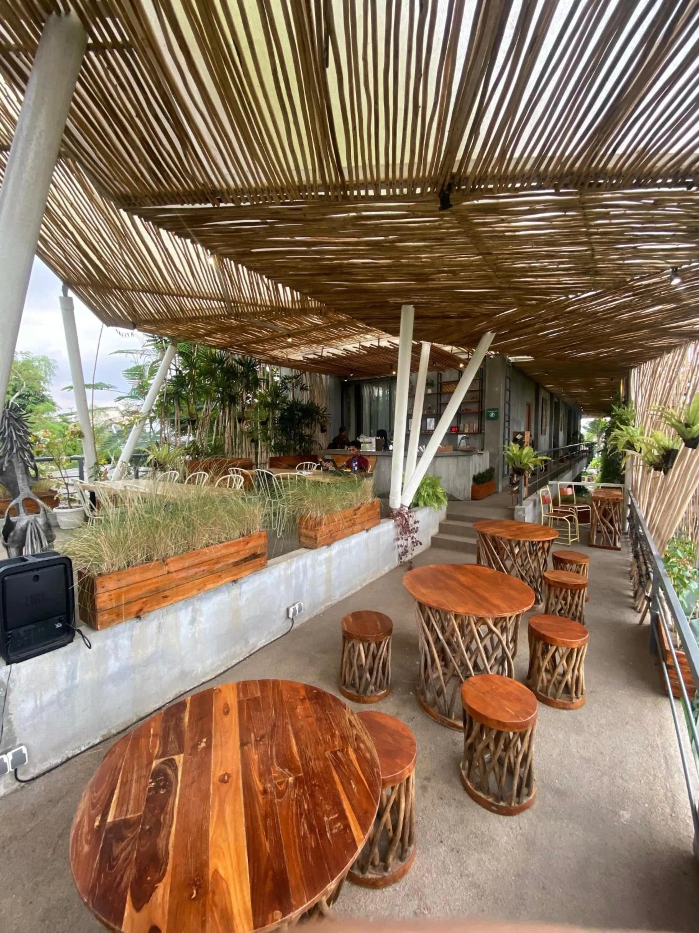 Restaurant/places to eat in Sawah Tamanan Villa & Resort