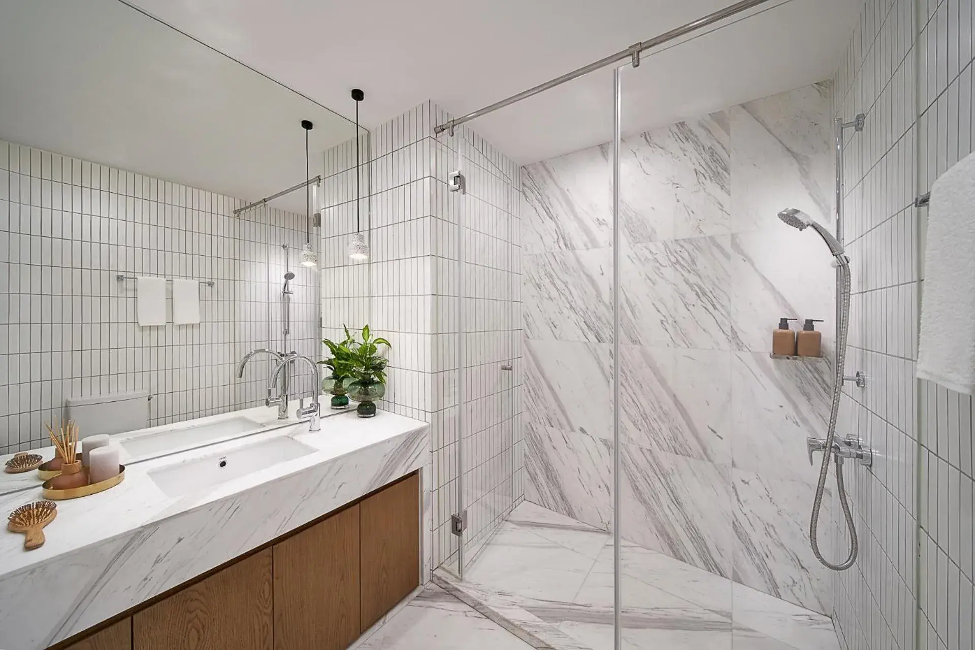 Selected One-Bedroom Apartment in basePLUS-Shanghai Binjiang Serviced Apartment Selected One-Bedroom Apartment in basePLUS-Shanghai Binjiang Serviced Apartment