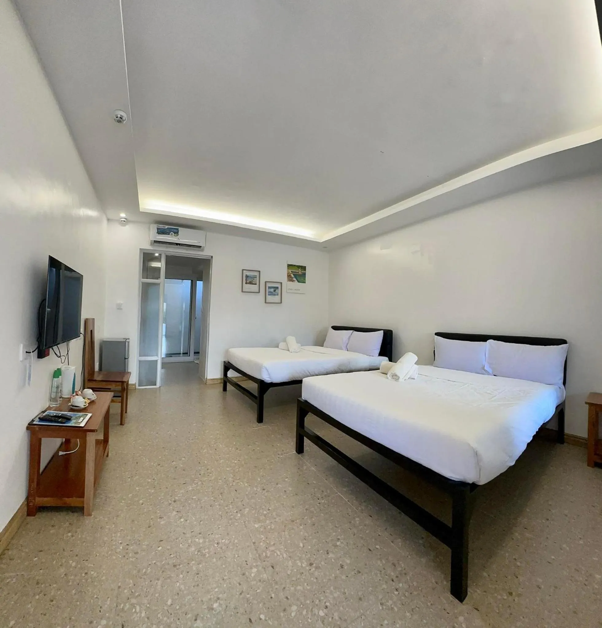 Bed in Treeshade Resort & Spa Moalboal