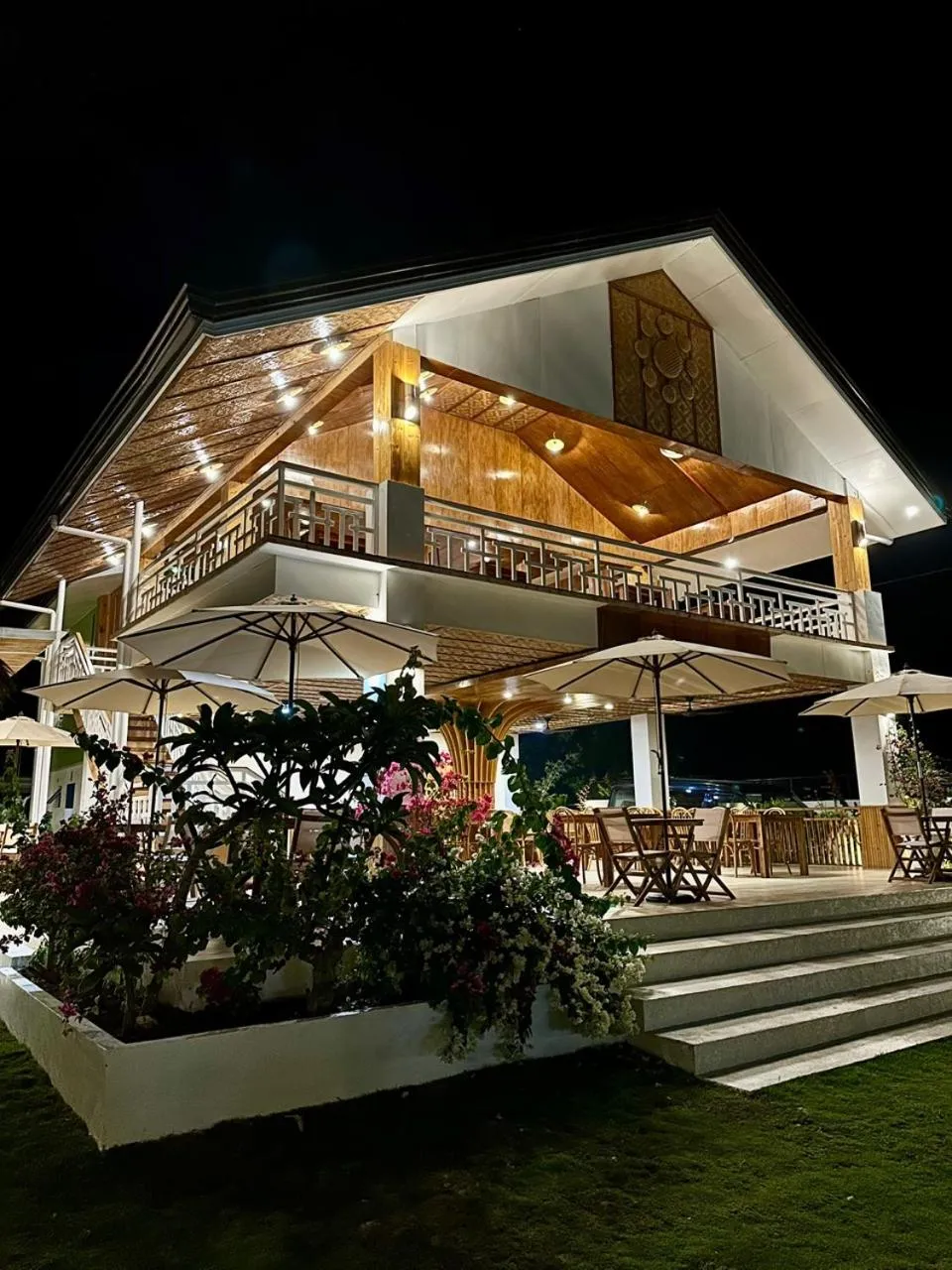 Restaurant/places to eat in Treeshade Resort & Spa Moalboal