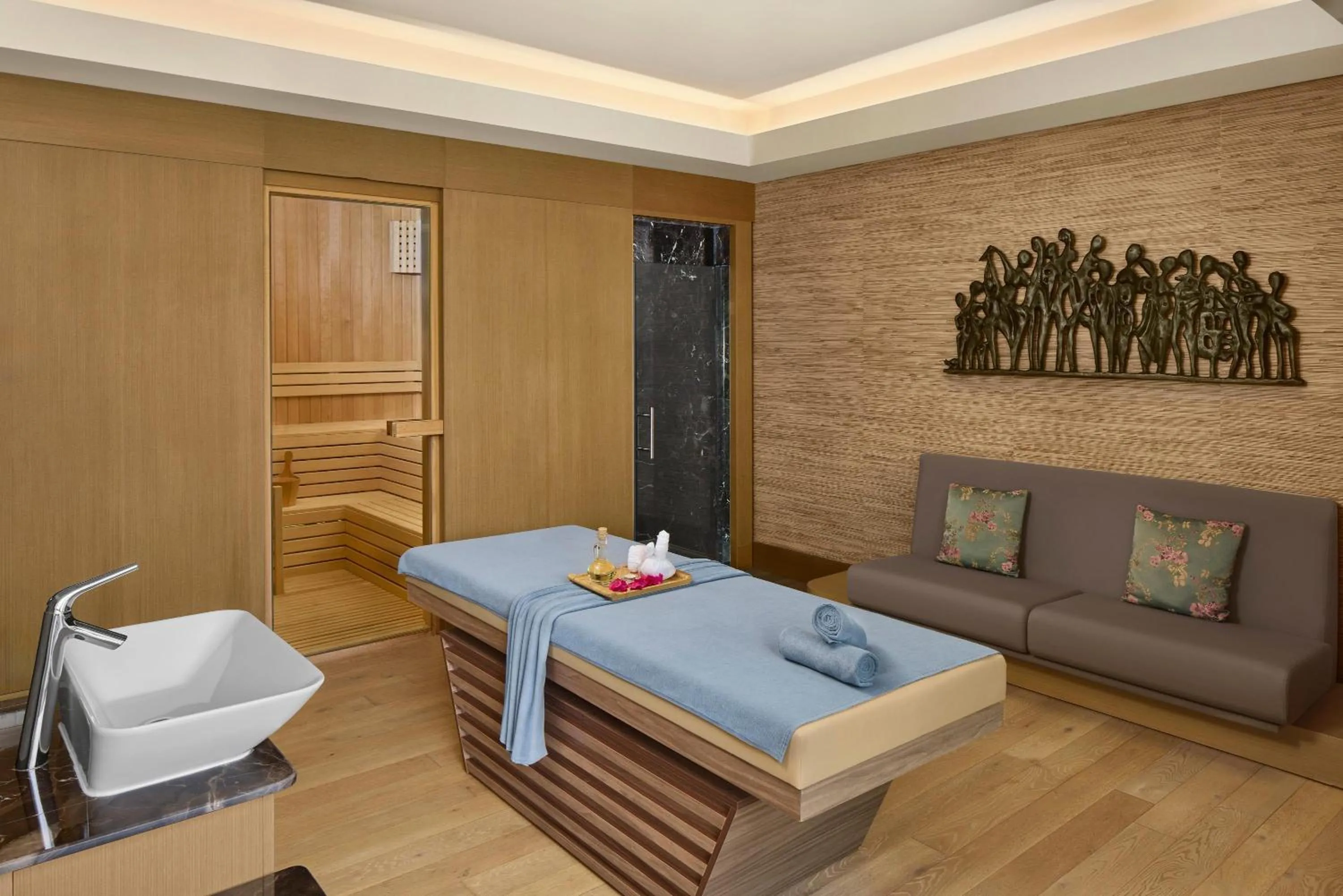 Photo of the whole room, Bed in Concorde Luxury Resort & Casino