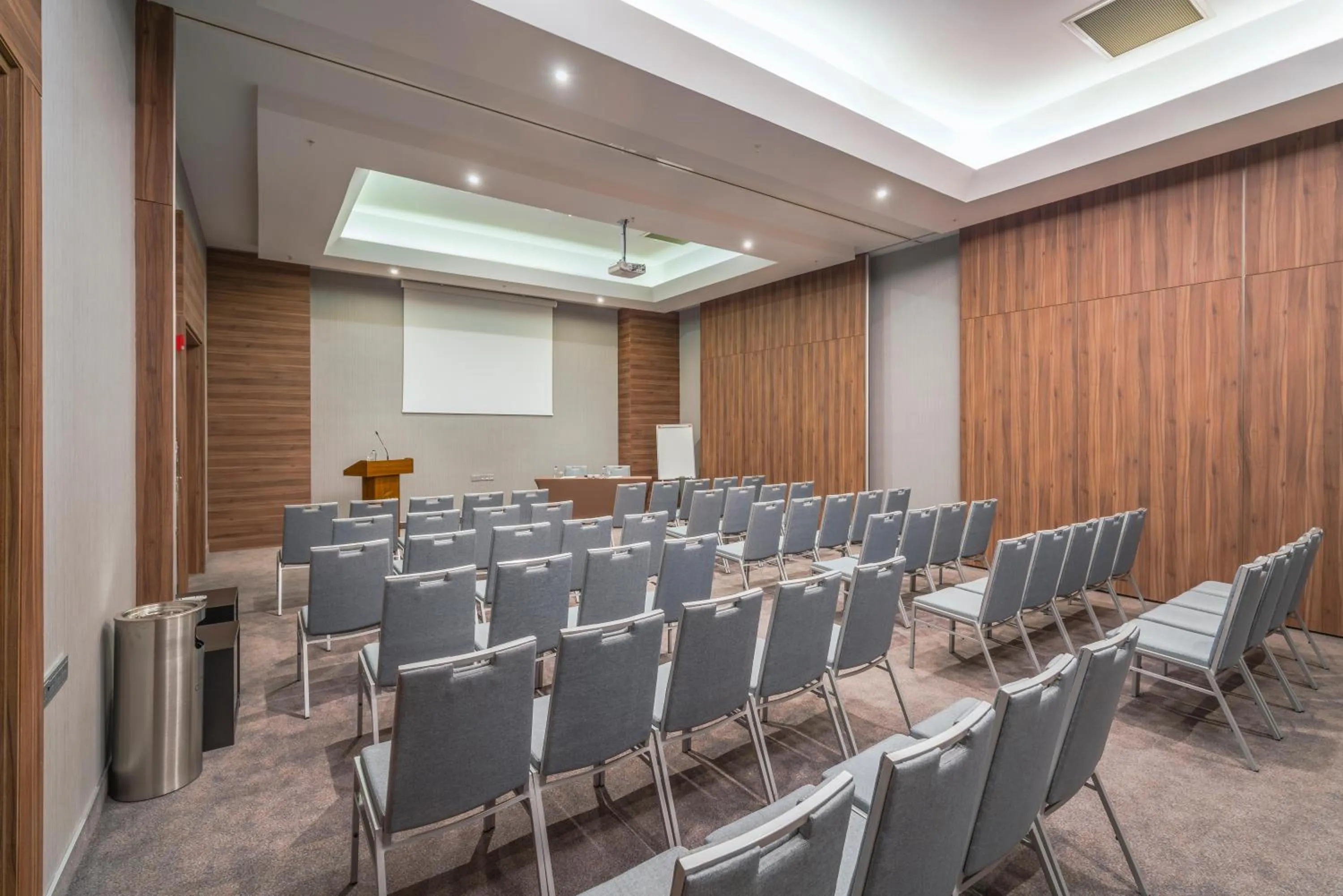 Meeting/conference room in Concorde Luxury Resort & Casino