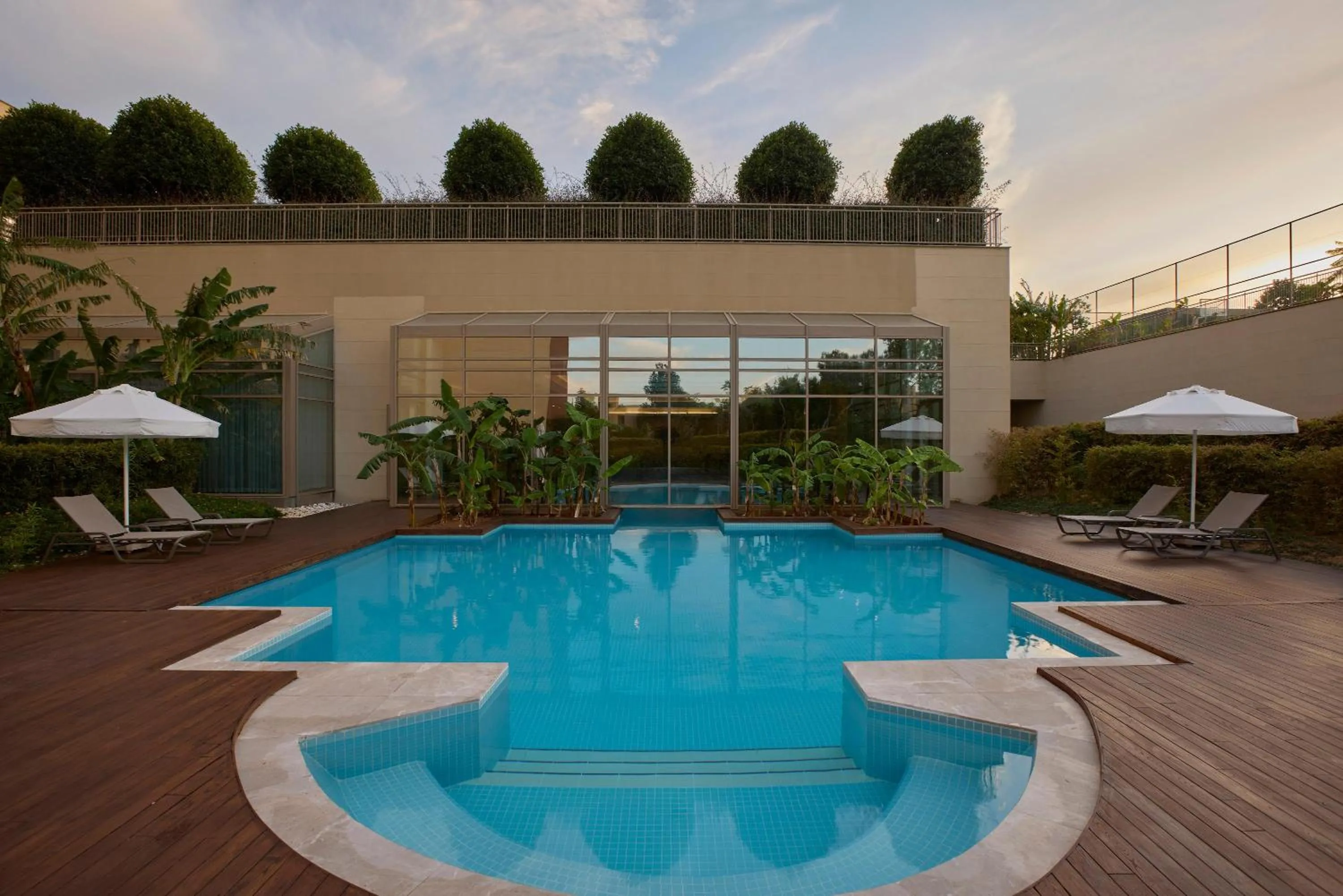 Swimming pool in Concorde Luxury Resort & Casino