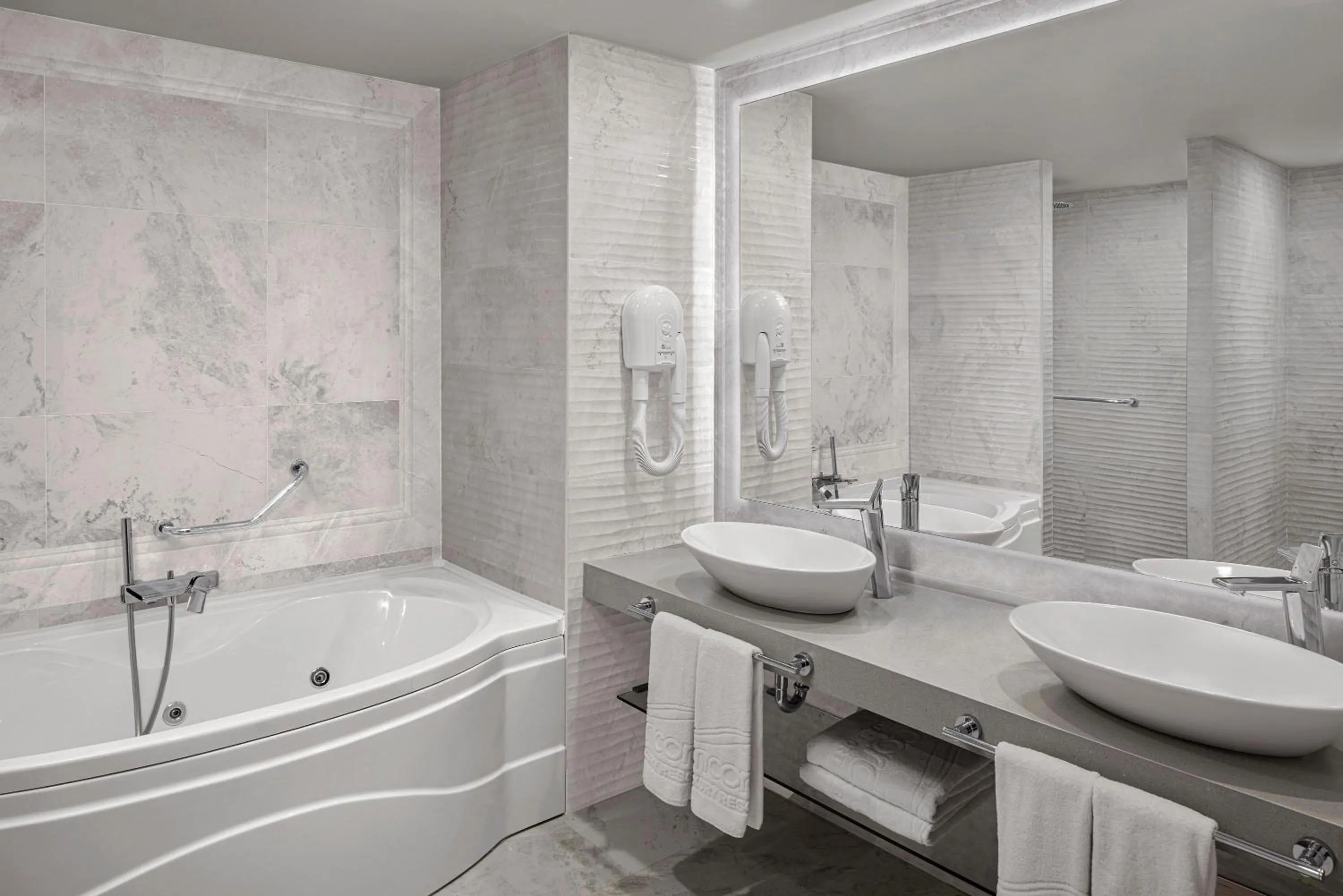 Bathroom in Concorde Luxury Resort & Casino