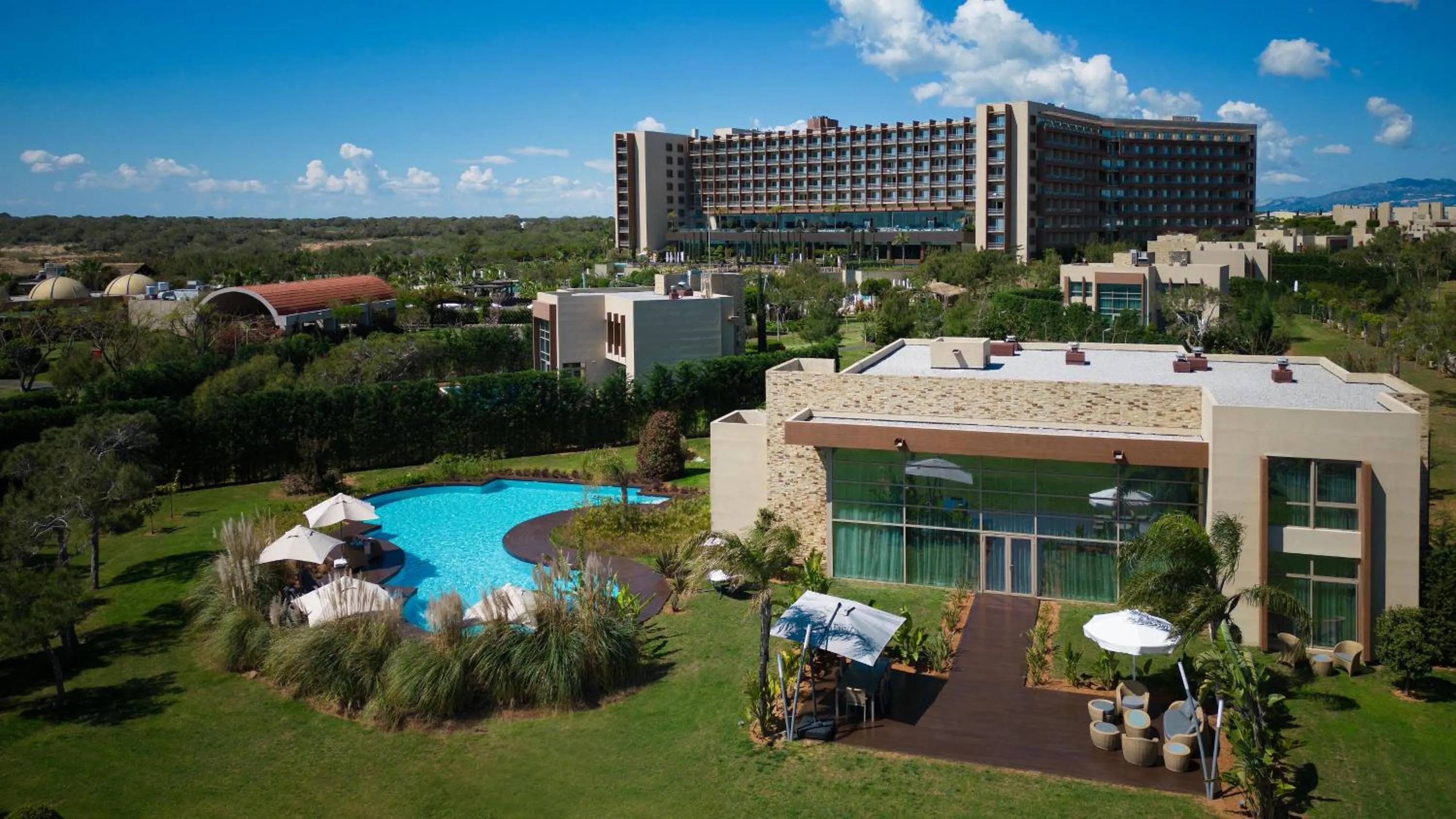 Garden in Concorde Luxury Resort & Casino