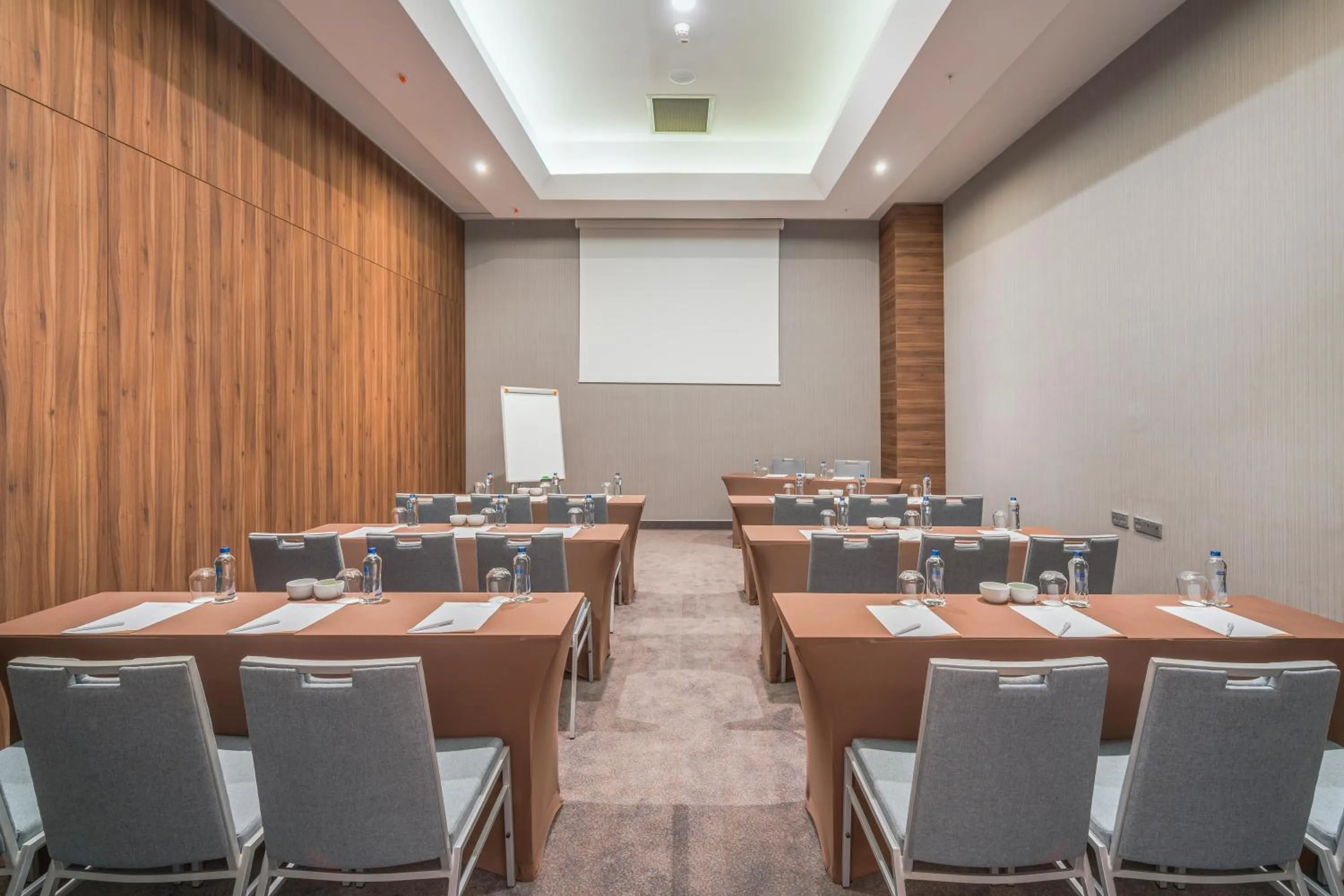 Meeting/conference room in Concorde Luxury Resort & Casino