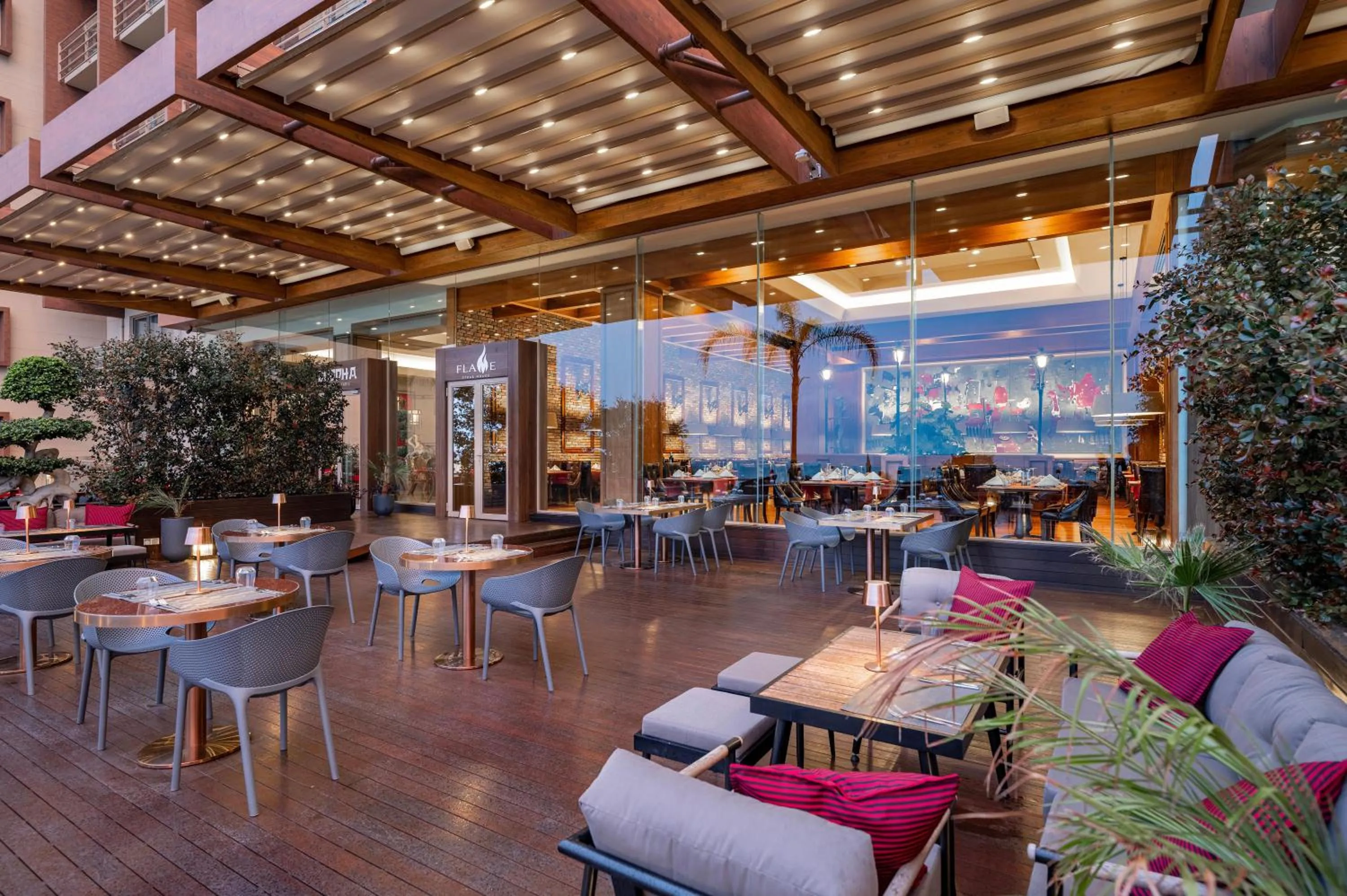 Restaurant/places to eat in Concorde Luxury Resort & Casino