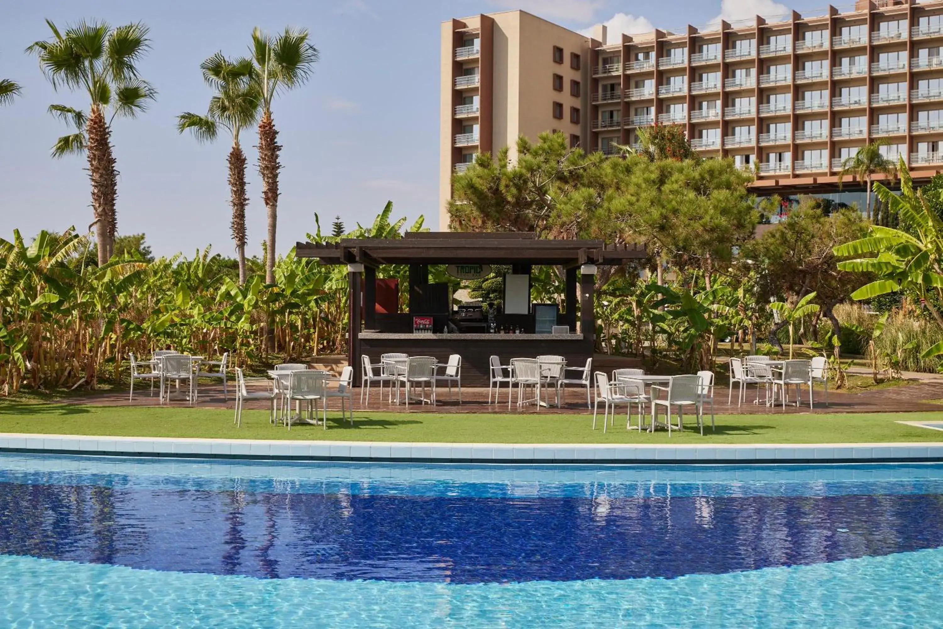 Swimming pool in Concorde Luxury Resort & Casino Swimming pool in Concorde Luxury Resort & Casino