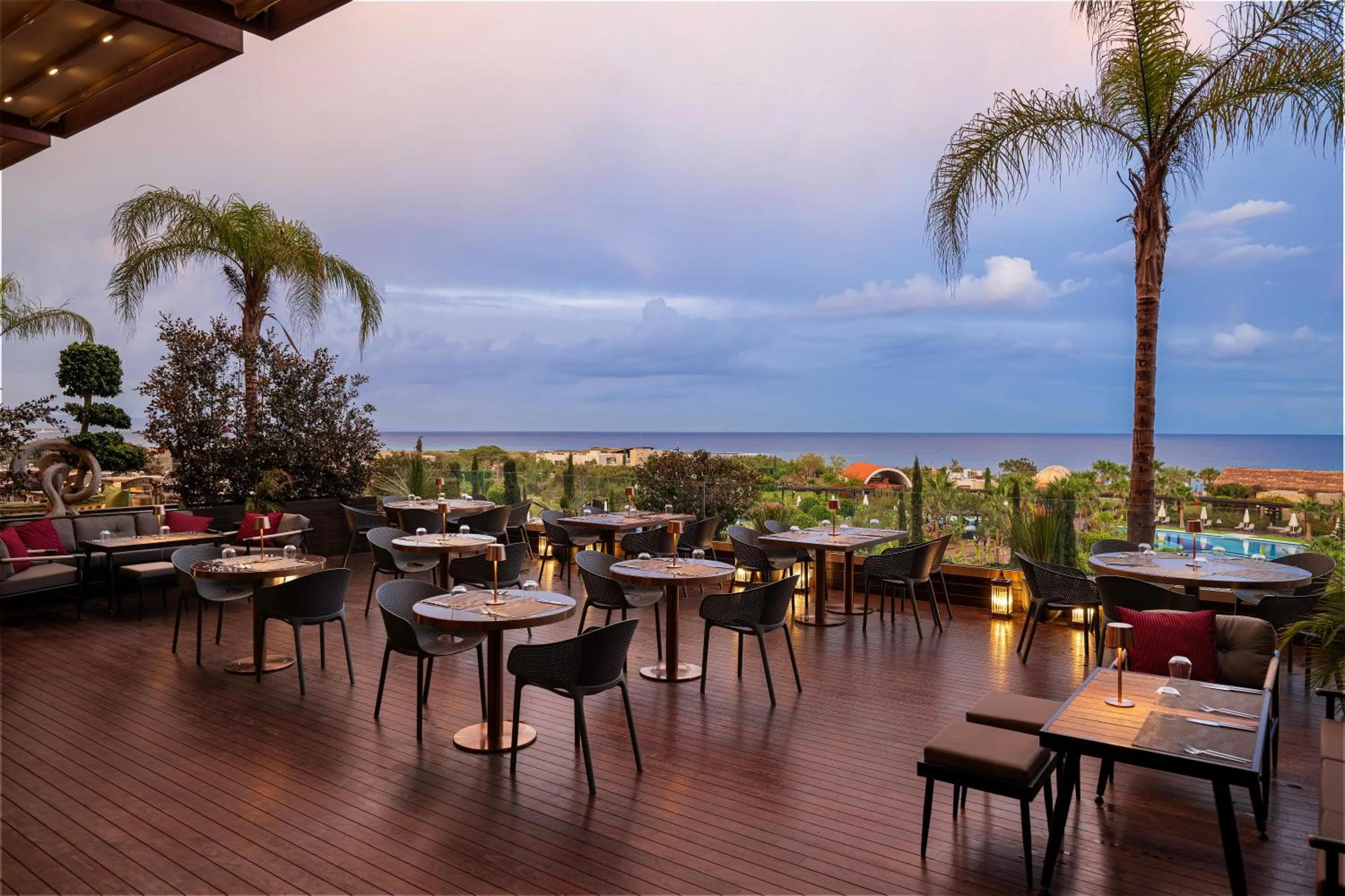 Restaurant/places to eat in Concorde Luxury Resort & Casino