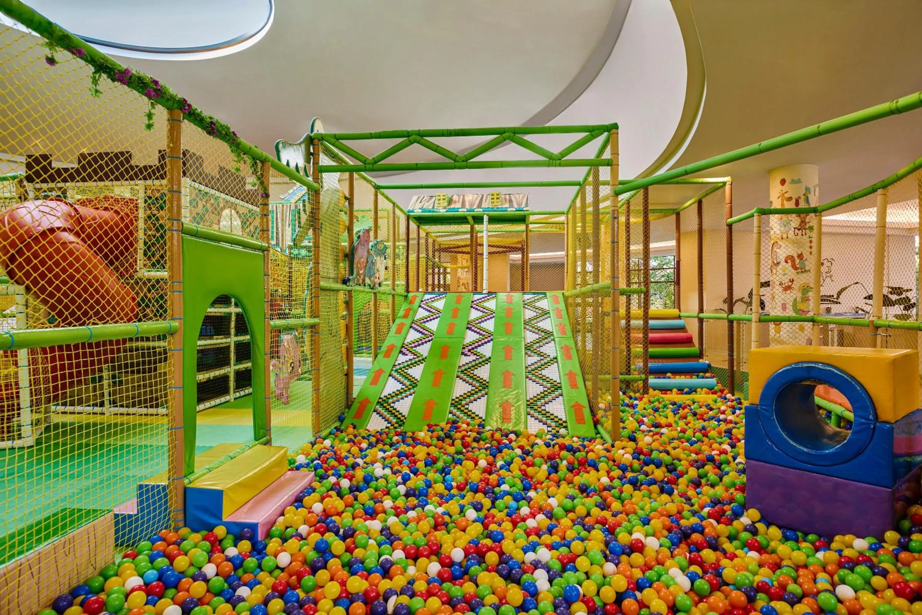 Kids's club in Concorde Luxury Resort & Casino