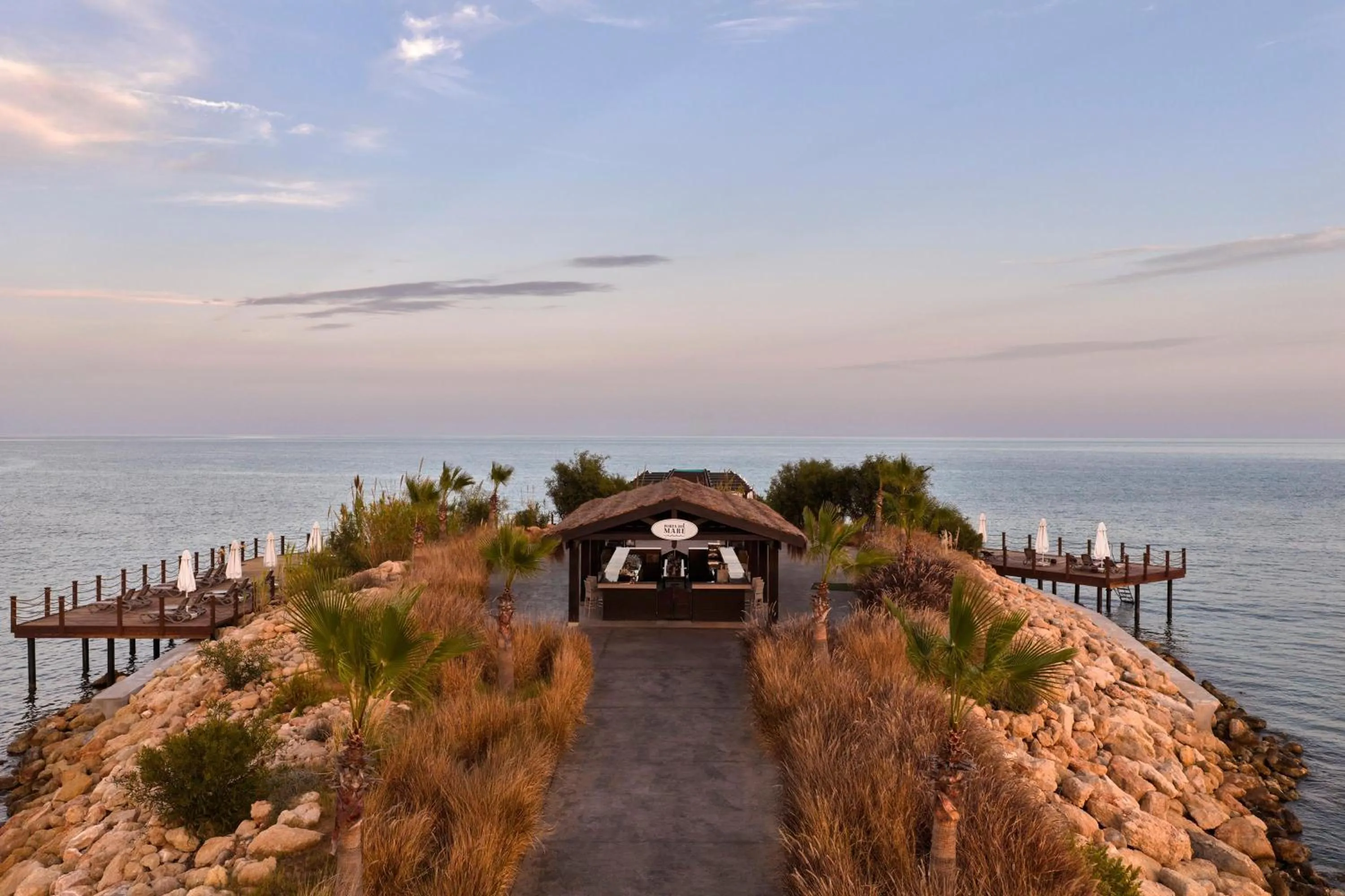 Lounge or bar in Concorde Luxury Resort & Casino