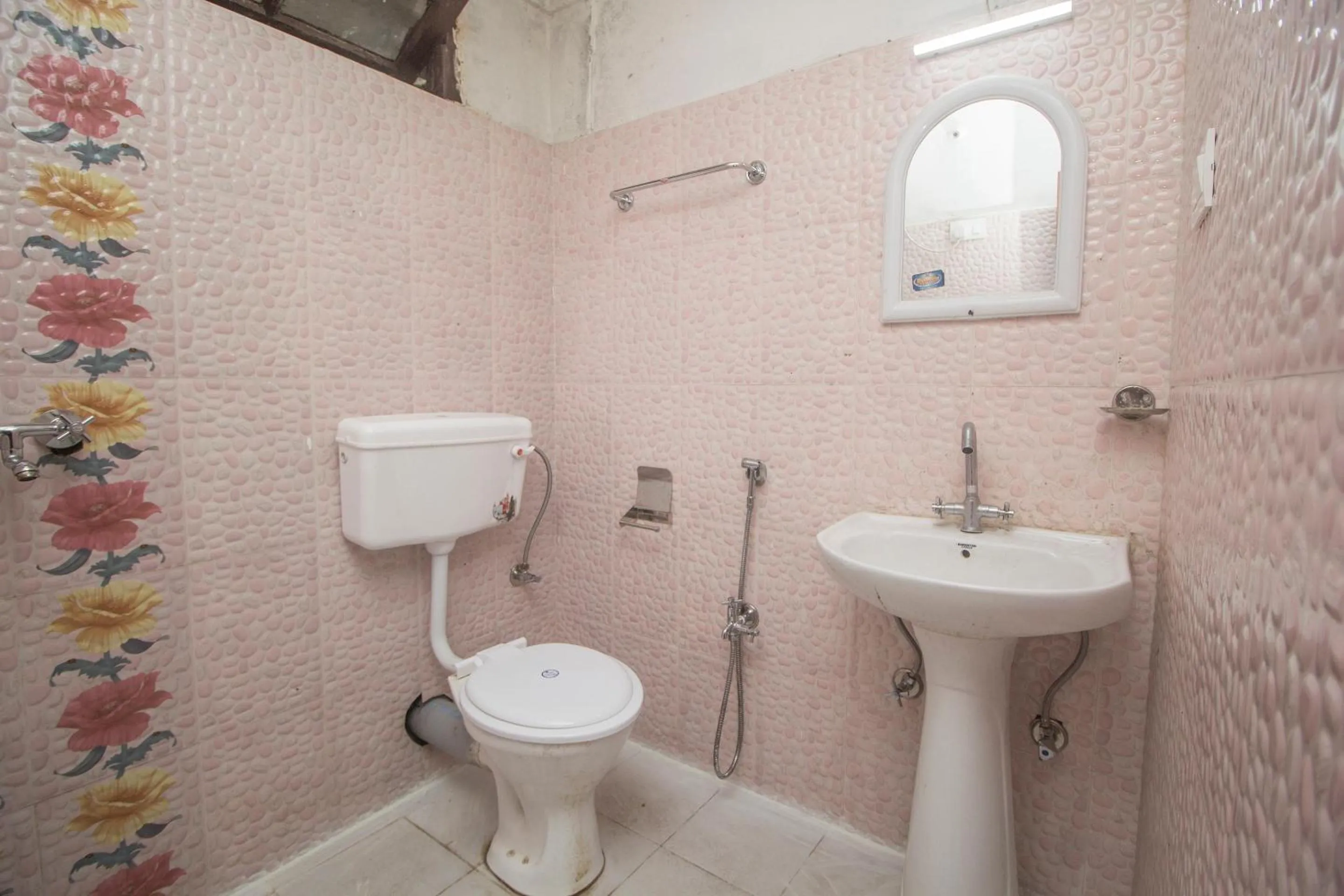 Bathroom in Hotel O Basar International