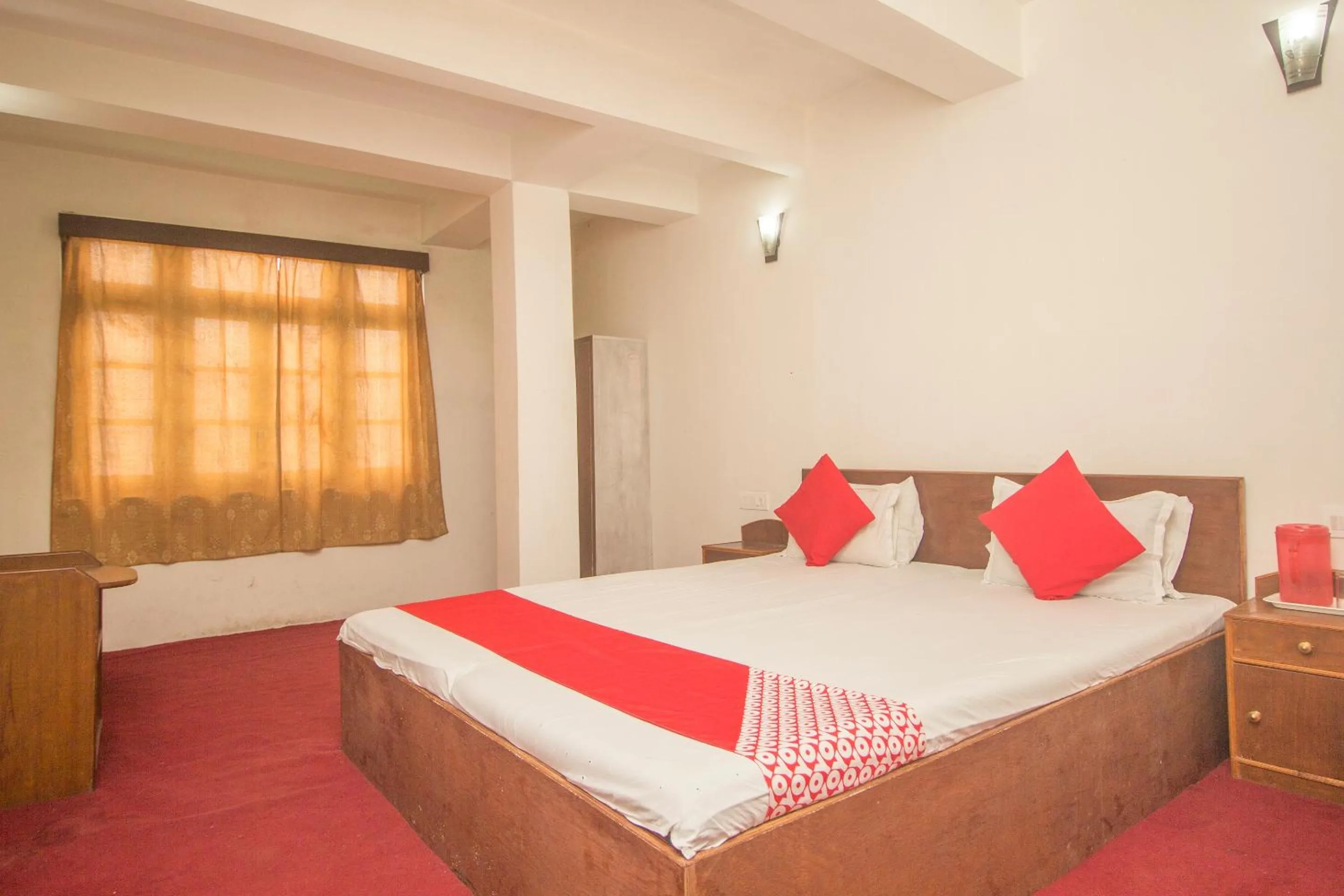 Bedroom, Bed in Hotel O Basar International